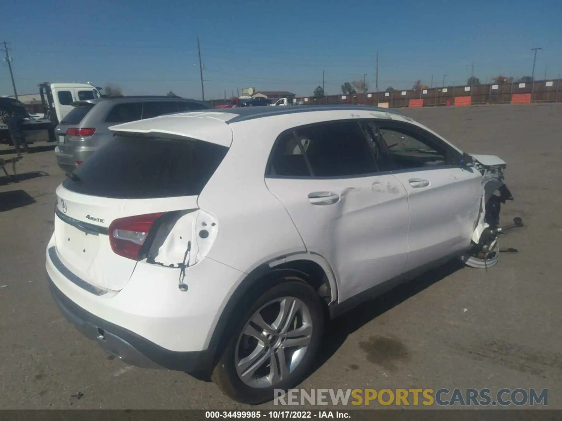 4 Photograph of a damaged car WDCTG4GB4KJ636967 MERCEDES-BENZ GLA 2019