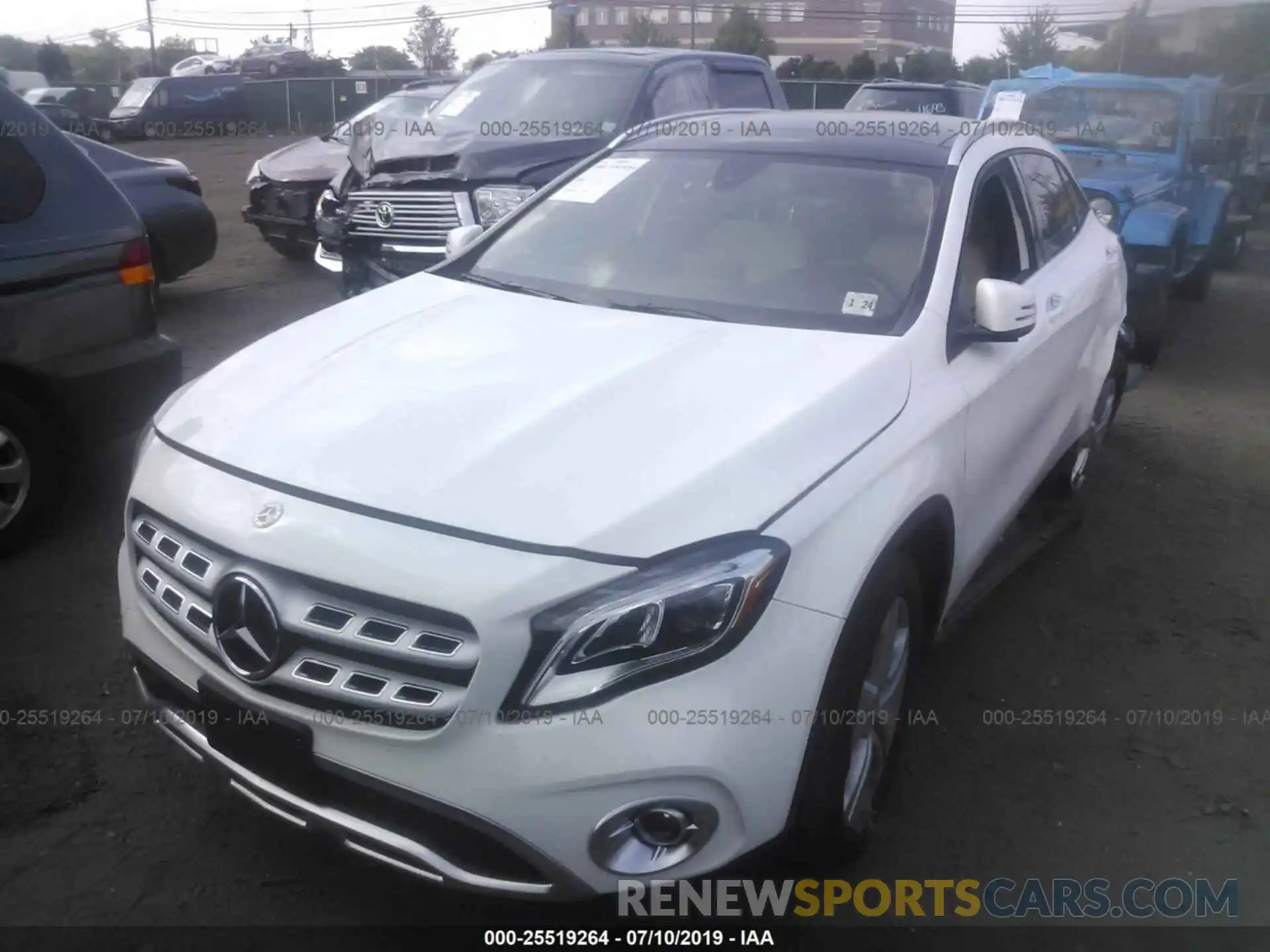 2 Фотография поврежденного автомобиля WDCTG4GB5KJ575435 MERCEDES-BENZ GLA 2019