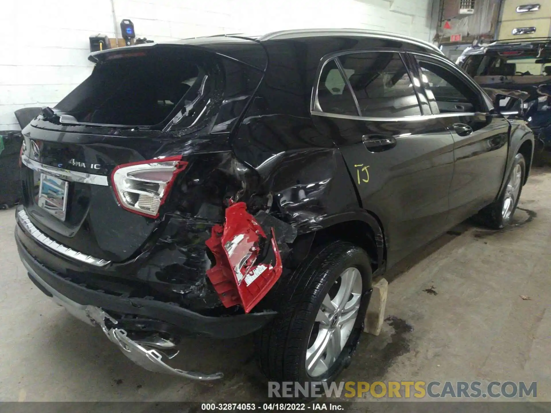 4 Photograph of a damaged car WDCTG4GB5KJ580327 MERCEDES-BENZ GLA 2019