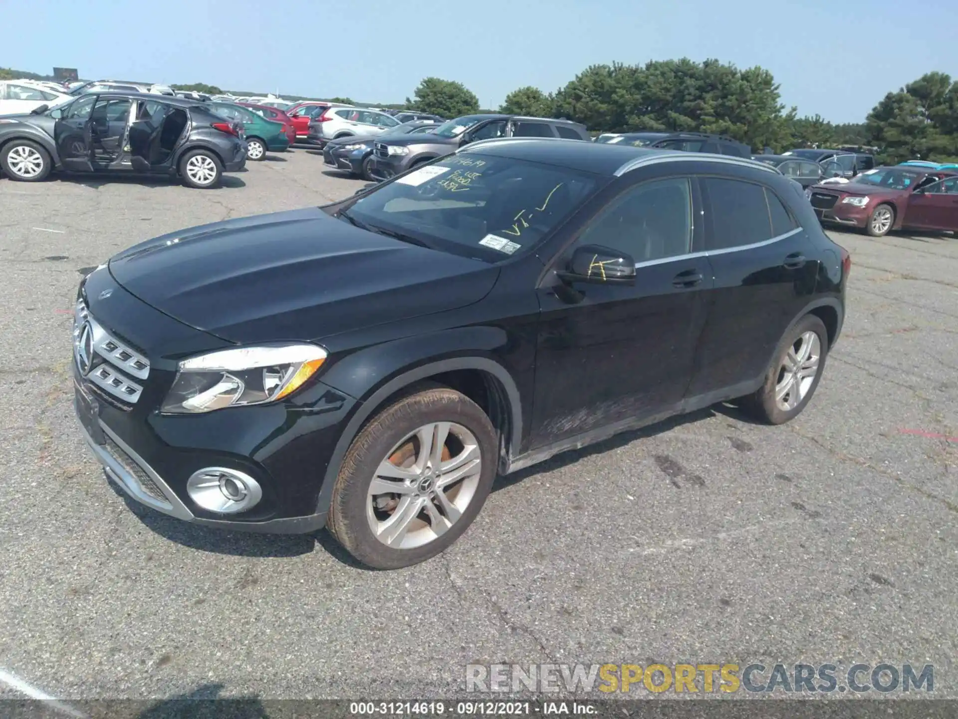 2 Photograph of a damaged car WDCTG4GB5KJ583891 MERCEDES-BENZ GLA 2019