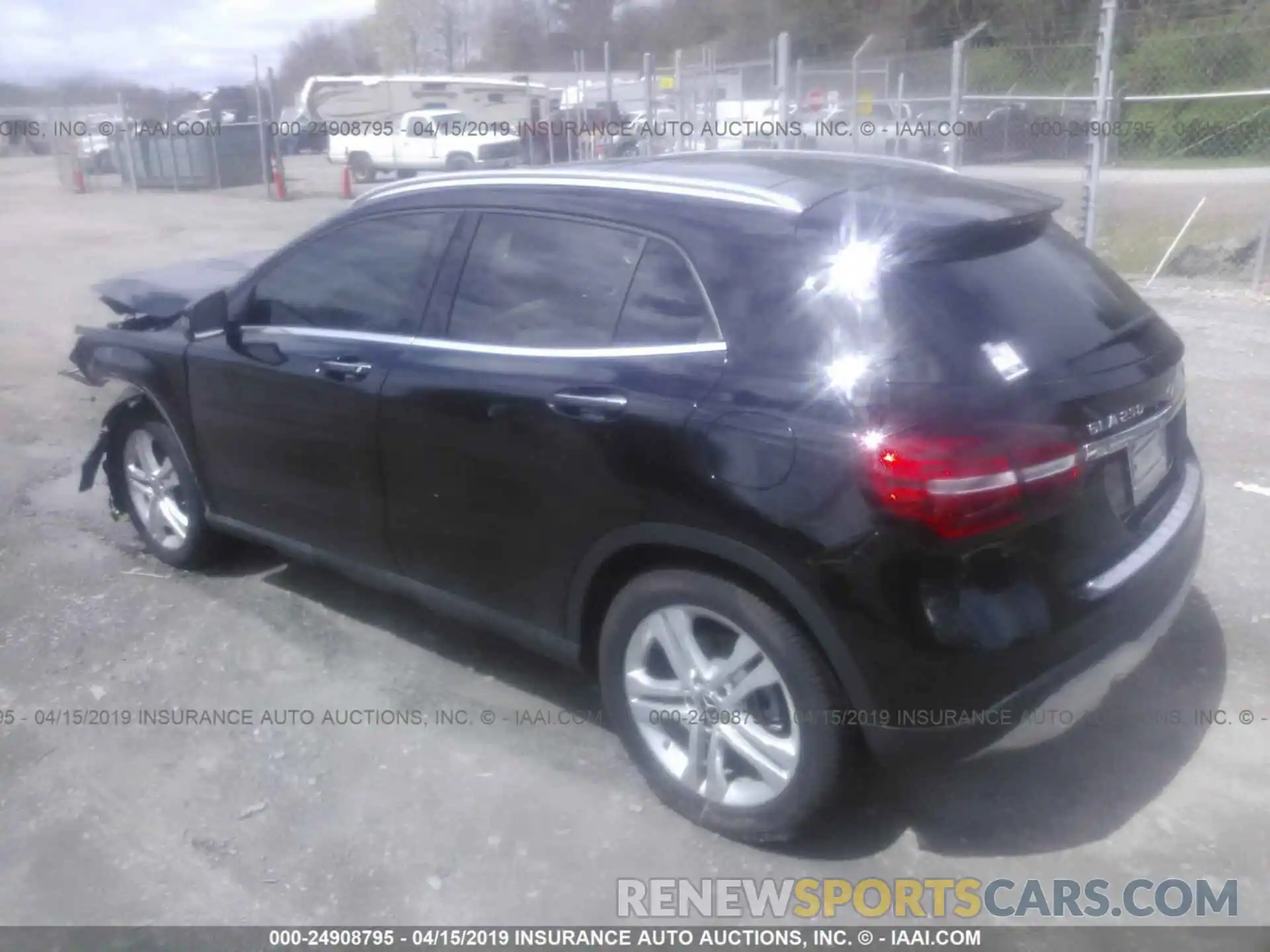 3 Photograph of a damaged car WDCTG4GB5KU002114 MERCEDES-BENZ GLA 2019