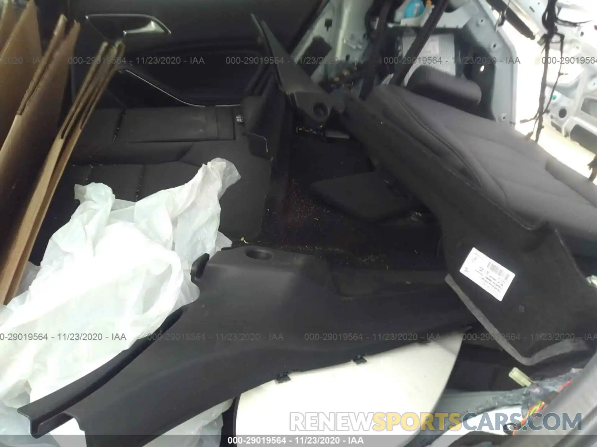 8 Photograph of a damaged car WDCTG4GB6KJ546638 MERCEDES-BENZ GLA 2019