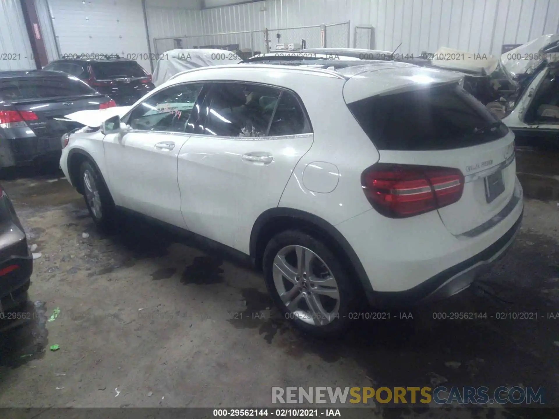 3 Photograph of a damaged car WDCTG4GB6KJ573824 MERCEDES-BENZ GLA 2019