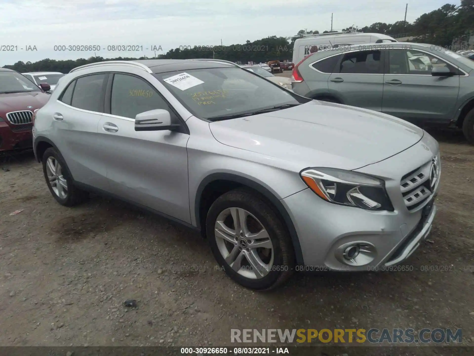 1 Photograph of a damaged car WDCTG4GB6KJ582782 MERCEDES-BENZ GLA 2019