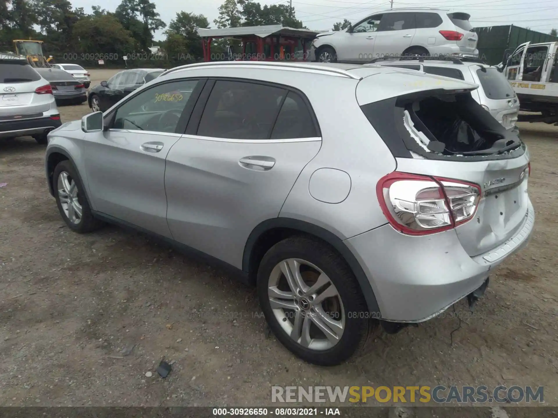 3 Photograph of a damaged car WDCTG4GB6KJ582782 MERCEDES-BENZ GLA 2019