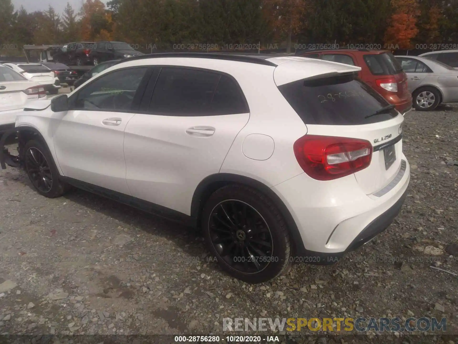 3 Photograph of a damaged car WDCTG4GB6KU011811 MERCEDES-BENZ GLA 2019