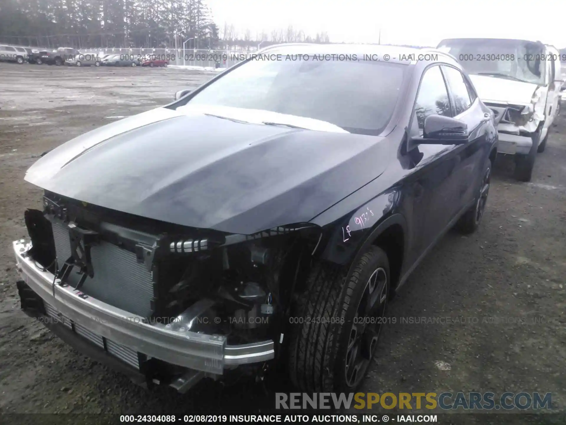 2 Photograph of a damaged car WDCTG4GB7KJ534238 MERCEDES-BENZ GLA 2019