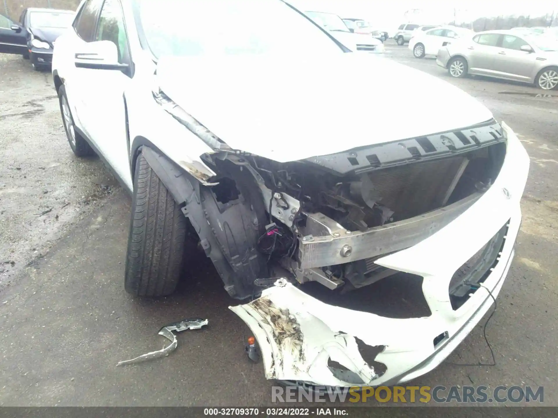 6 Photograph of a damaged car WDCTG4GB7KJ536426 MERCEDES-BENZ GLA 2019