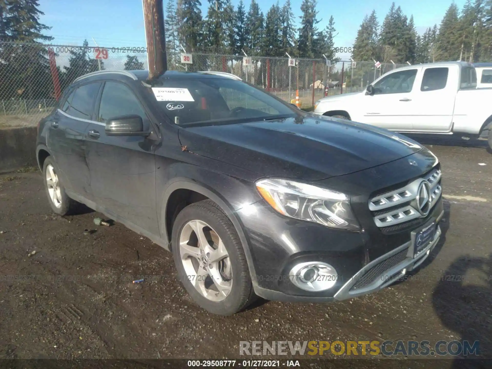 1 Photograph of a damaged car WDCTG4GB7KU011820 MERCEDES-BENZ GLA 2019