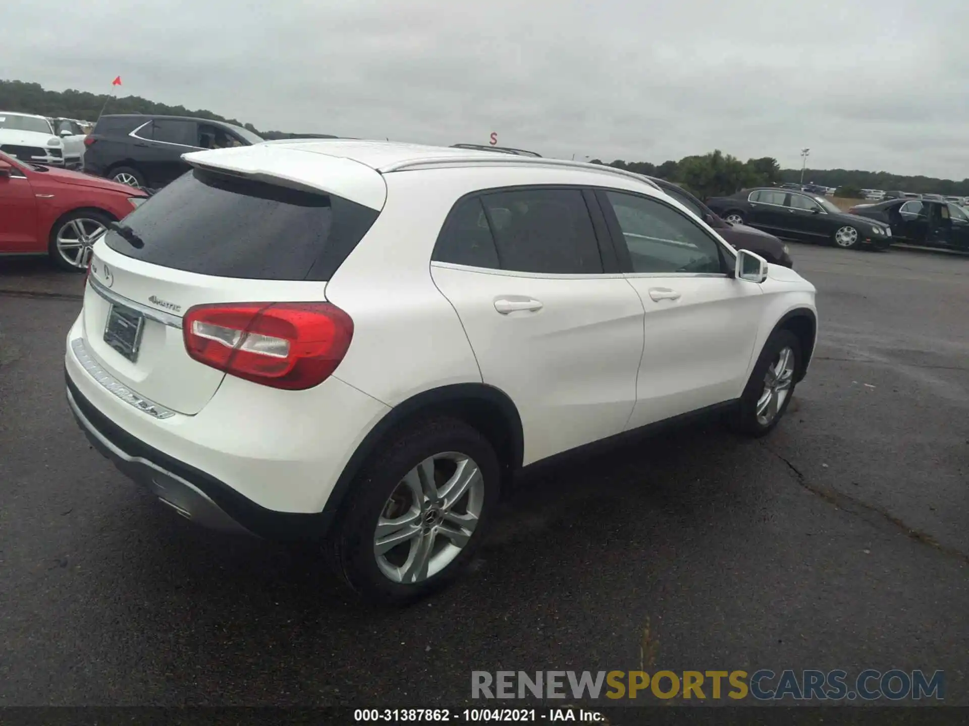 4 Photograph of a damaged car WDCTG4GB7KU018444 MERCEDES-BENZ GLA 2019