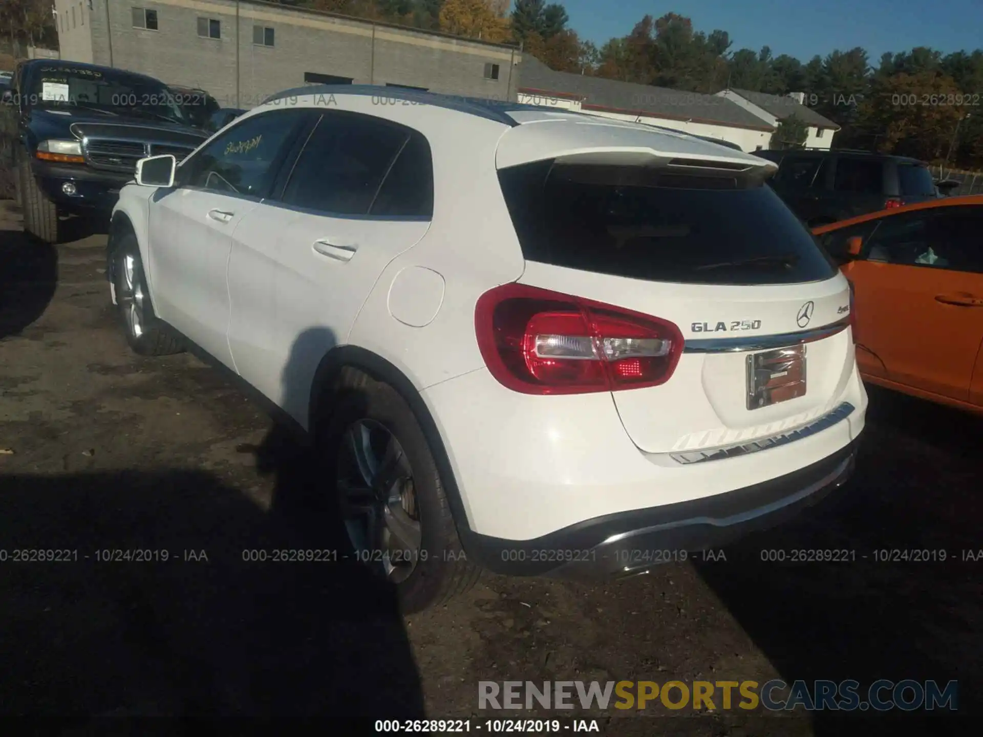 3 Photograph of a damaged car WDCTG4GB8KJ551193 MERCEDES-BENZ GLA 2019