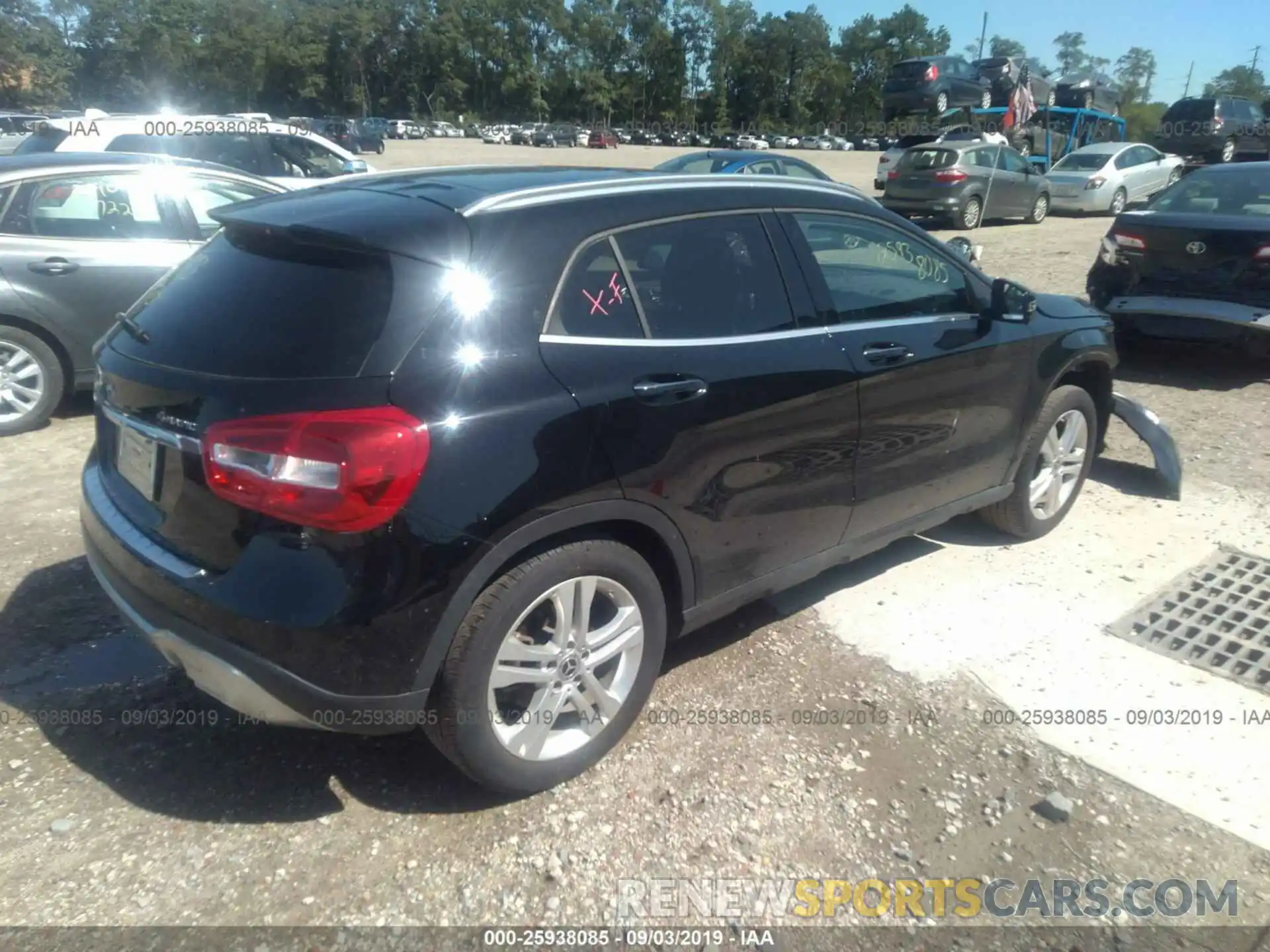 4 Photograph of a damaged car WDCTG4GB8KU003032 MERCEDES-BENZ GLA 2019