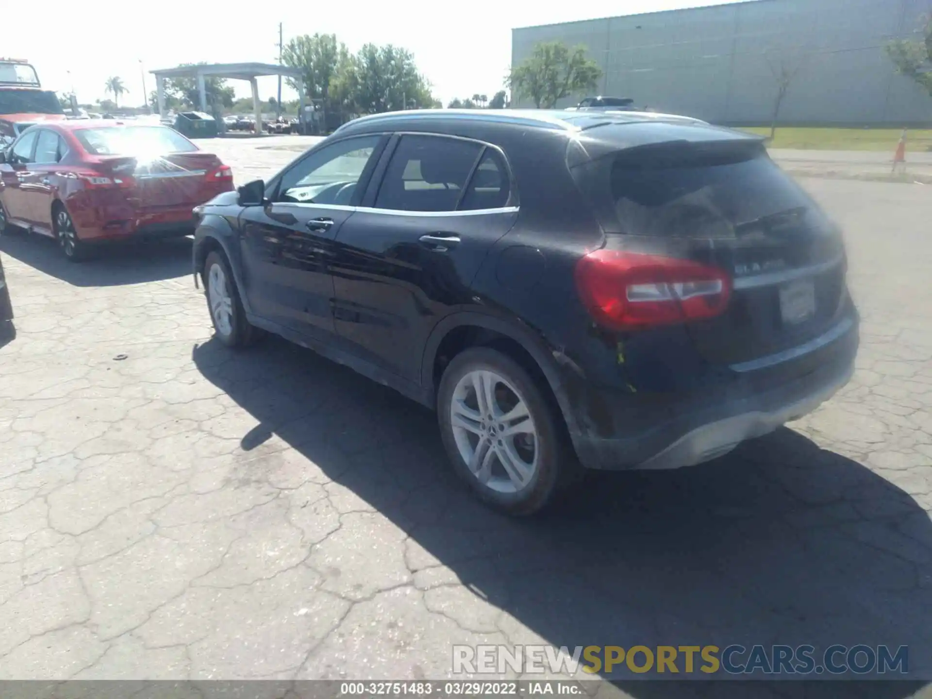 3 Photograph of a damaged car WDCTG4GB8KU009218 MERCEDES-BENZ GLA 2019