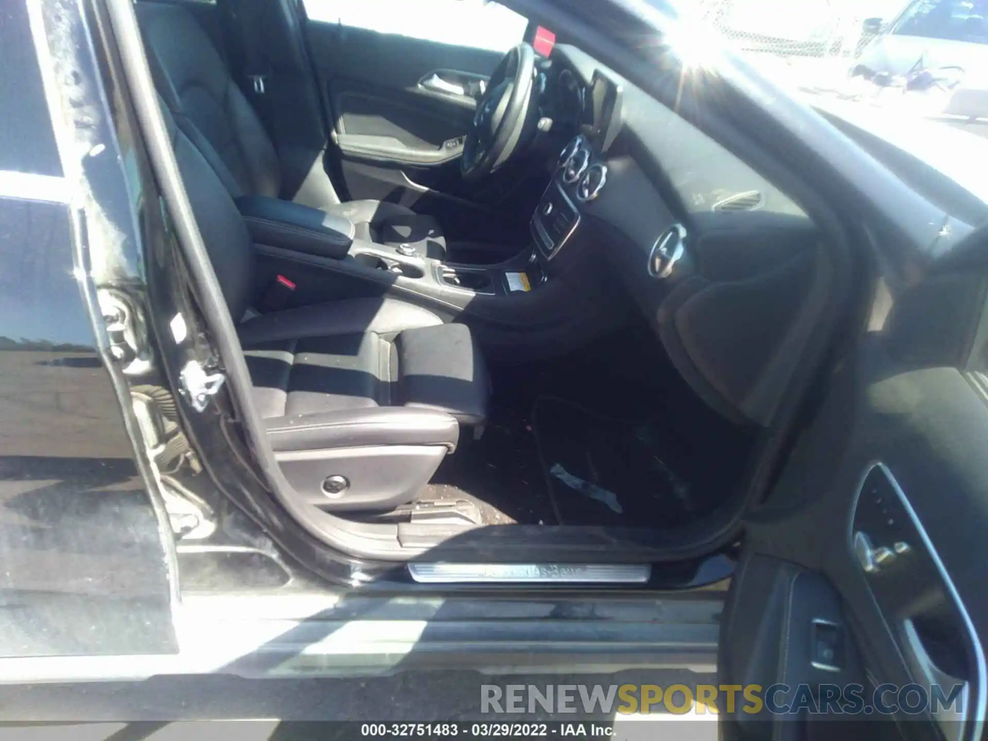 5 Photograph of a damaged car WDCTG4GB8KU009218 MERCEDES-BENZ GLA 2019