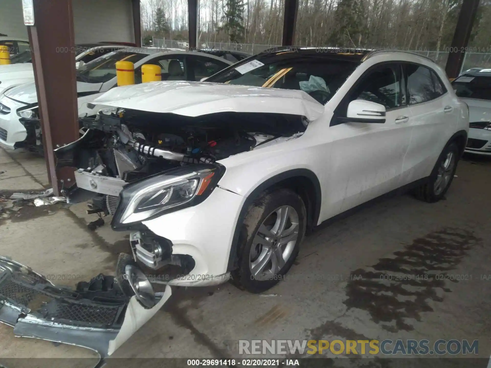 2 Photograph of a damaged car WDCTG4GB8KU018548 MERCEDES-BENZ GLA 2019