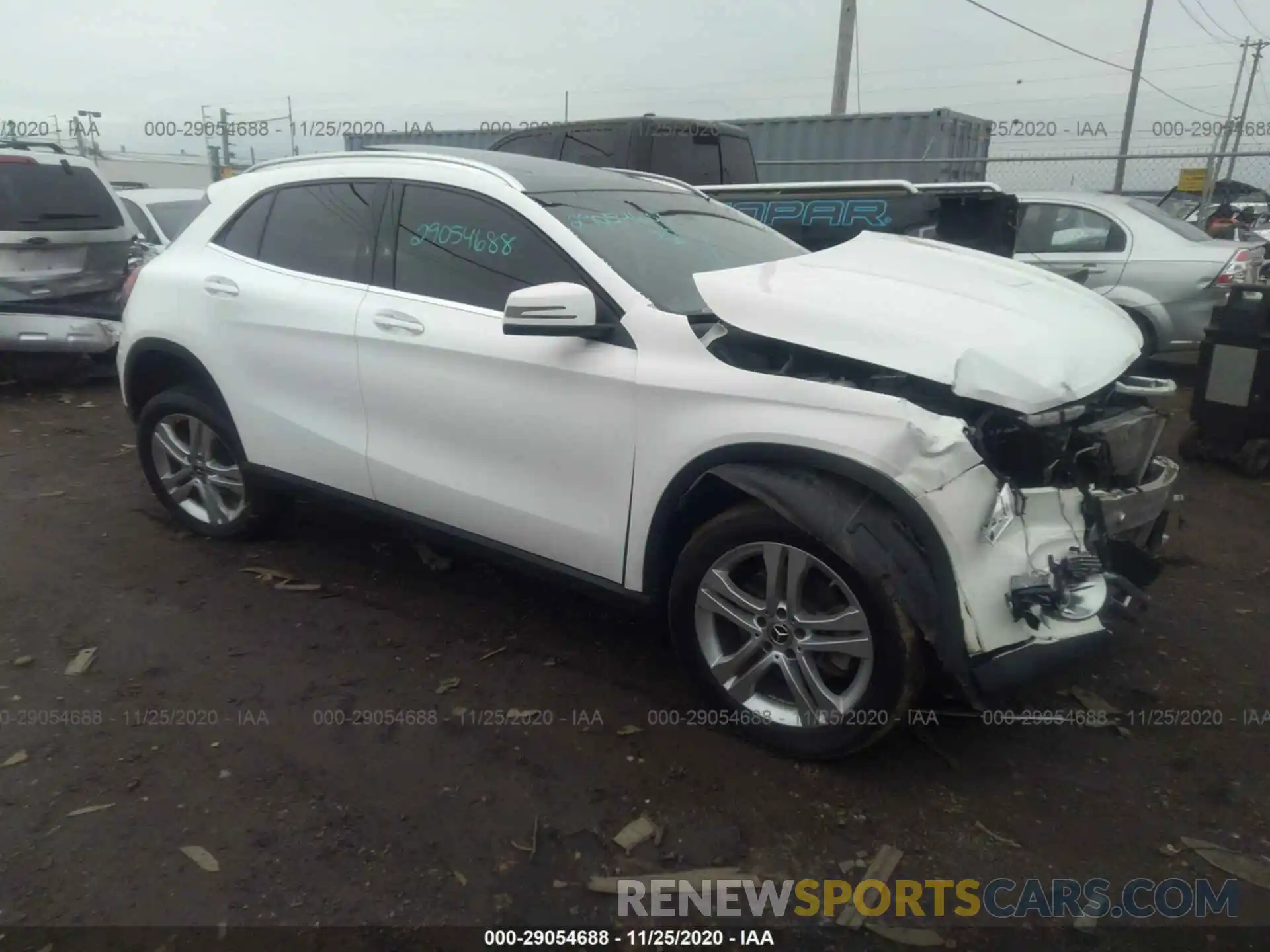 1 Photograph of a damaged car WDCTG4GB9KJ548447 MERCEDES-BENZ GLA 2019