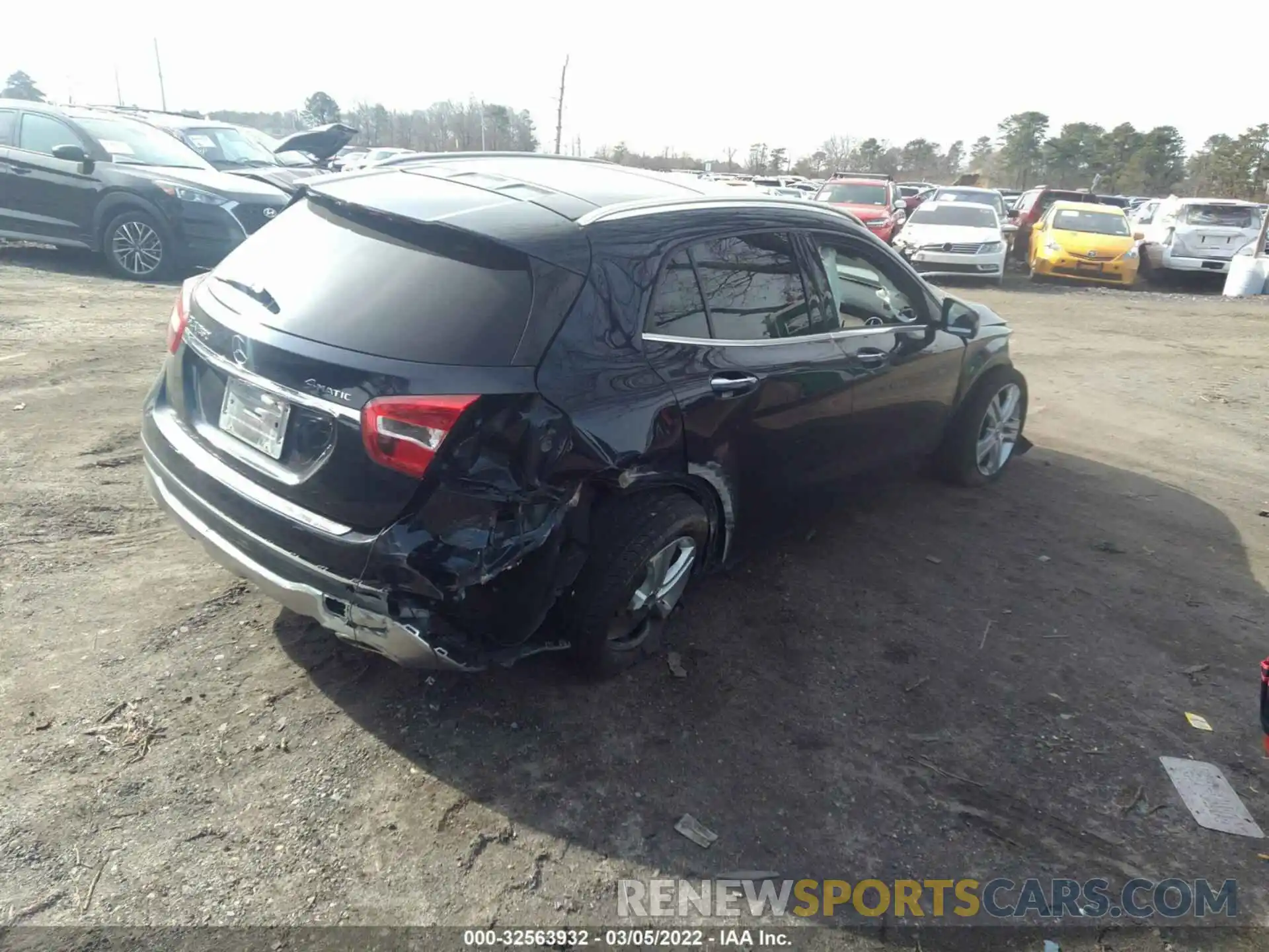 4 Photograph of a damaged car WDCTG4GB9KJ581724 MERCEDES-BENZ GLA 2019