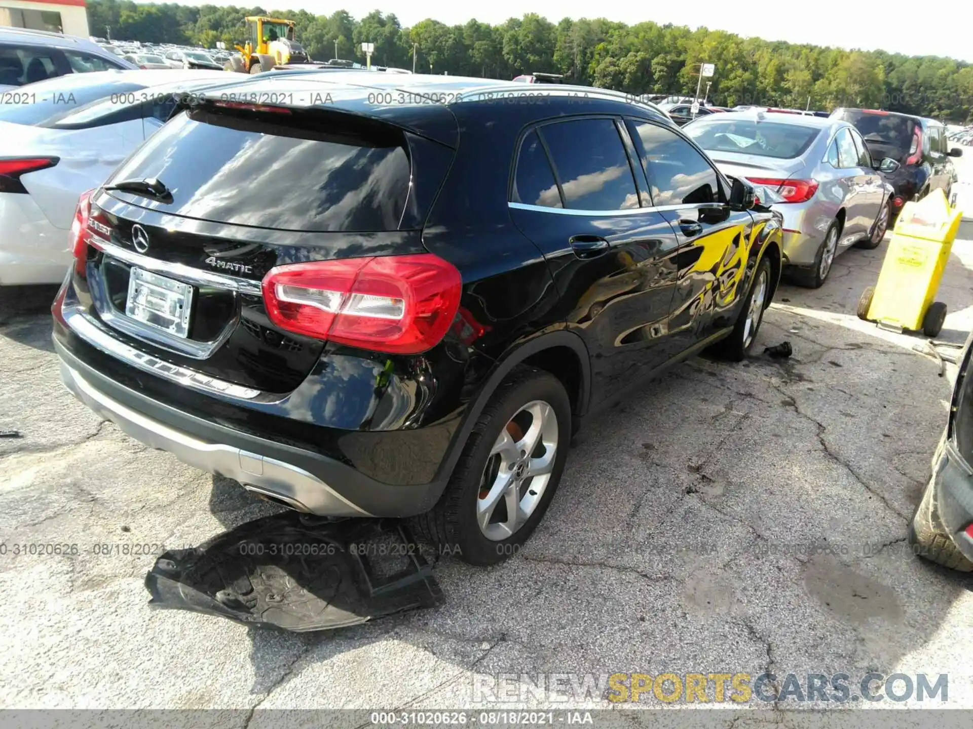 4 Photograph of a damaged car WDCTG4GB9KJ586888 MERCEDES-BENZ GLA 2019