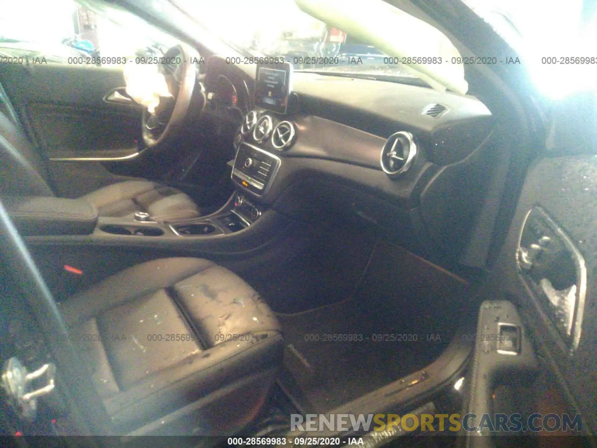 5 Photograph of a damaged car WDCTG4GB9KJ630193 MERCEDES-BENZ GLA 2019