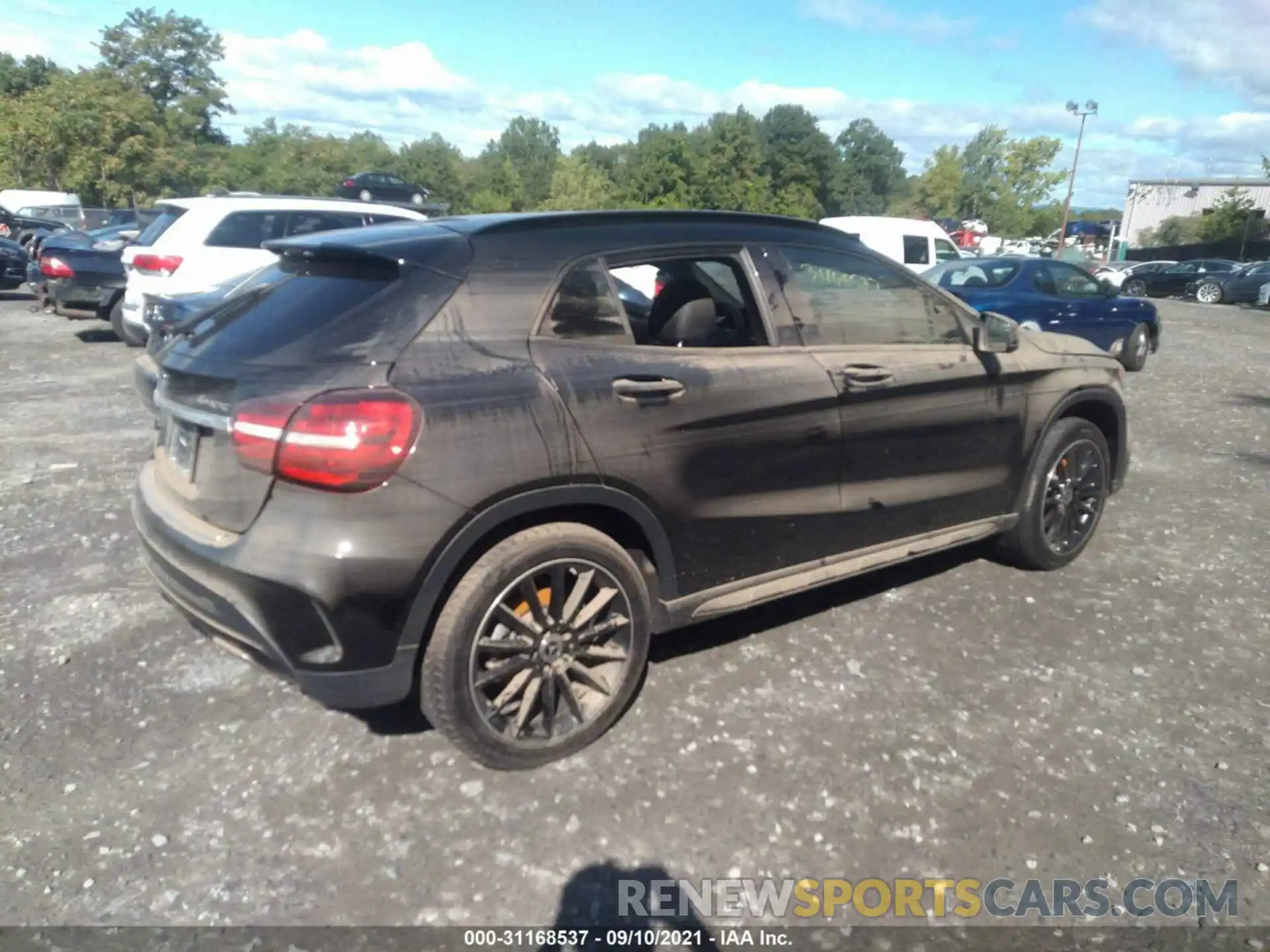 4 Photograph of a damaged car WDCTG4GB9KU014752 MERCEDES-BENZ GLA 2019