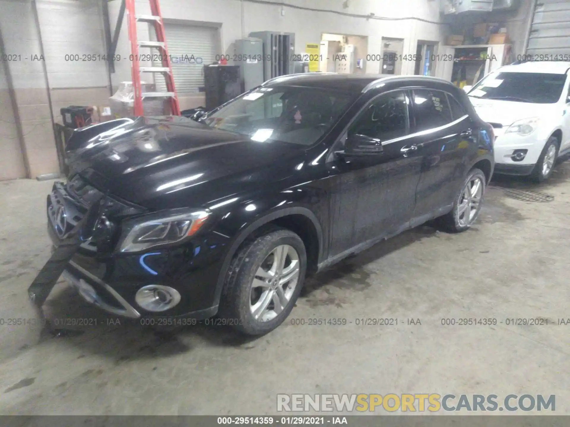 2 Фотография поврежденного автомобиля WDCTG4GBXKJ536825 MERCEDES-BENZ GLA 2019