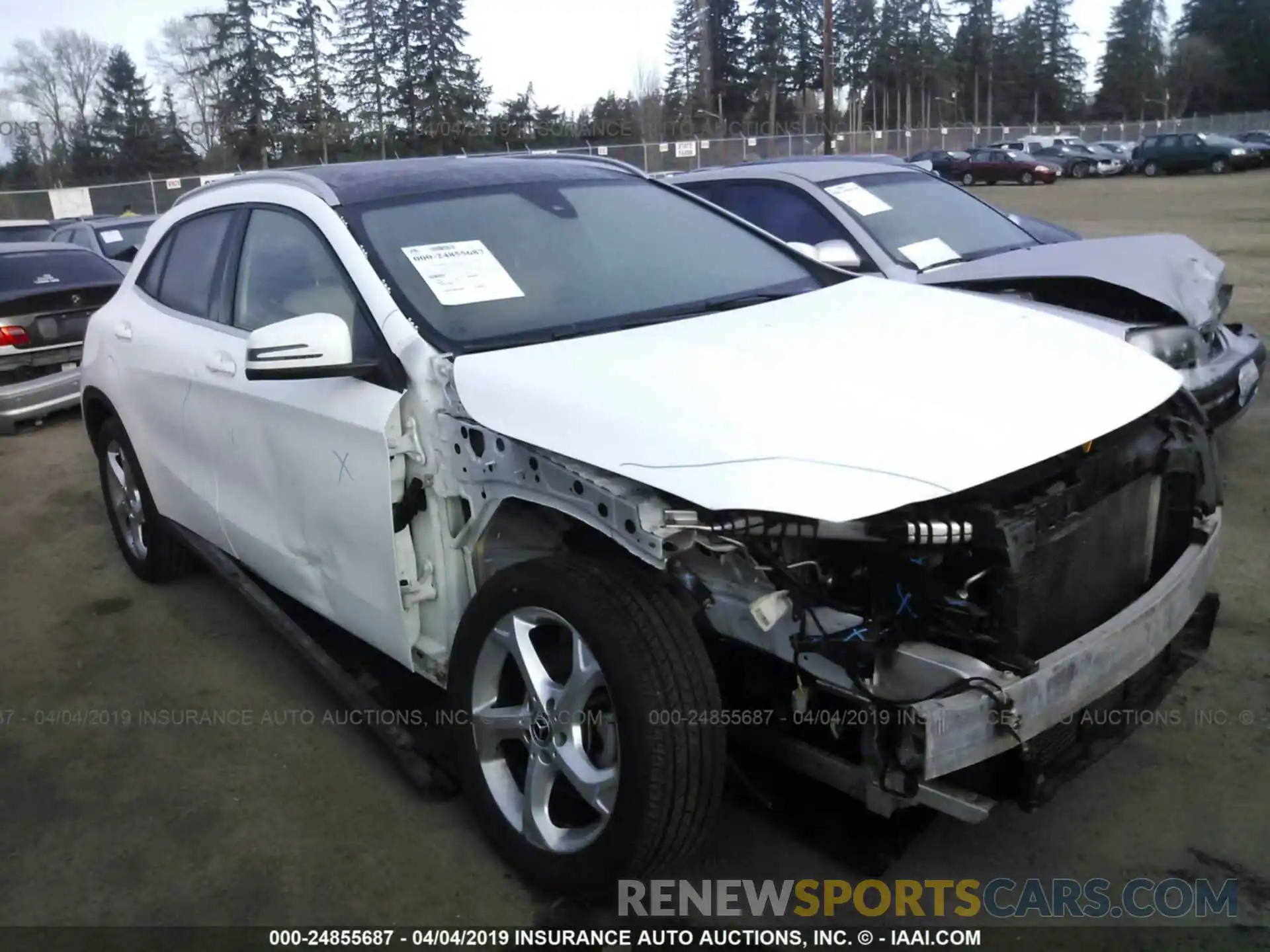 1 Photograph of a damaged car WDCTG4GBXKJ549302 MERCEDES-BENZ GLA 2019