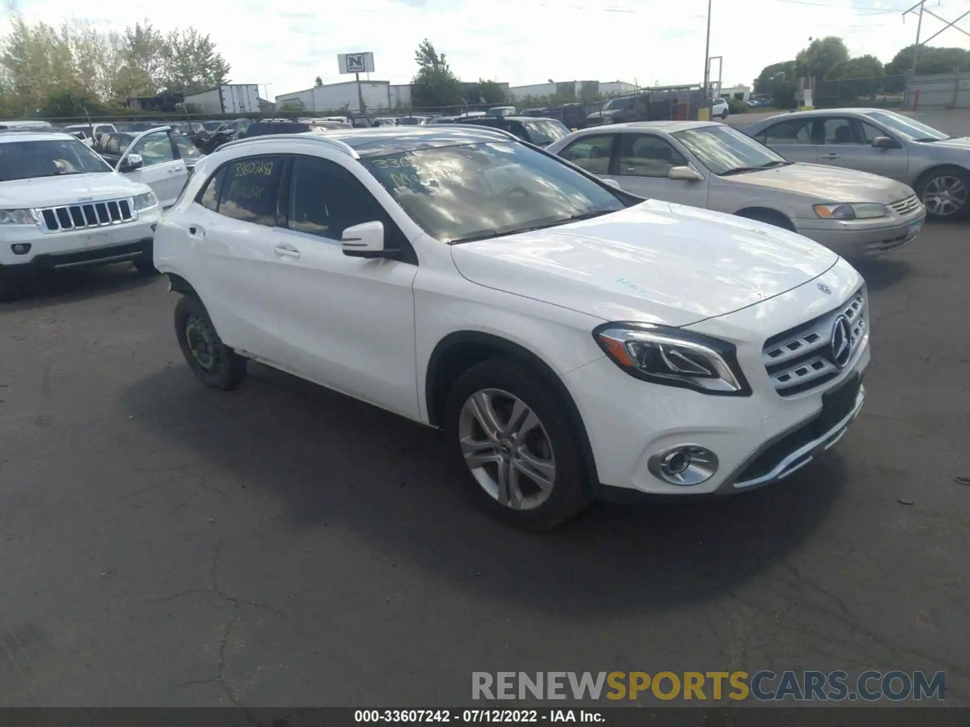 1 Photograph of a damaged car WDCTG4GBXKJ590657 MERCEDES-BENZ GLA 2019