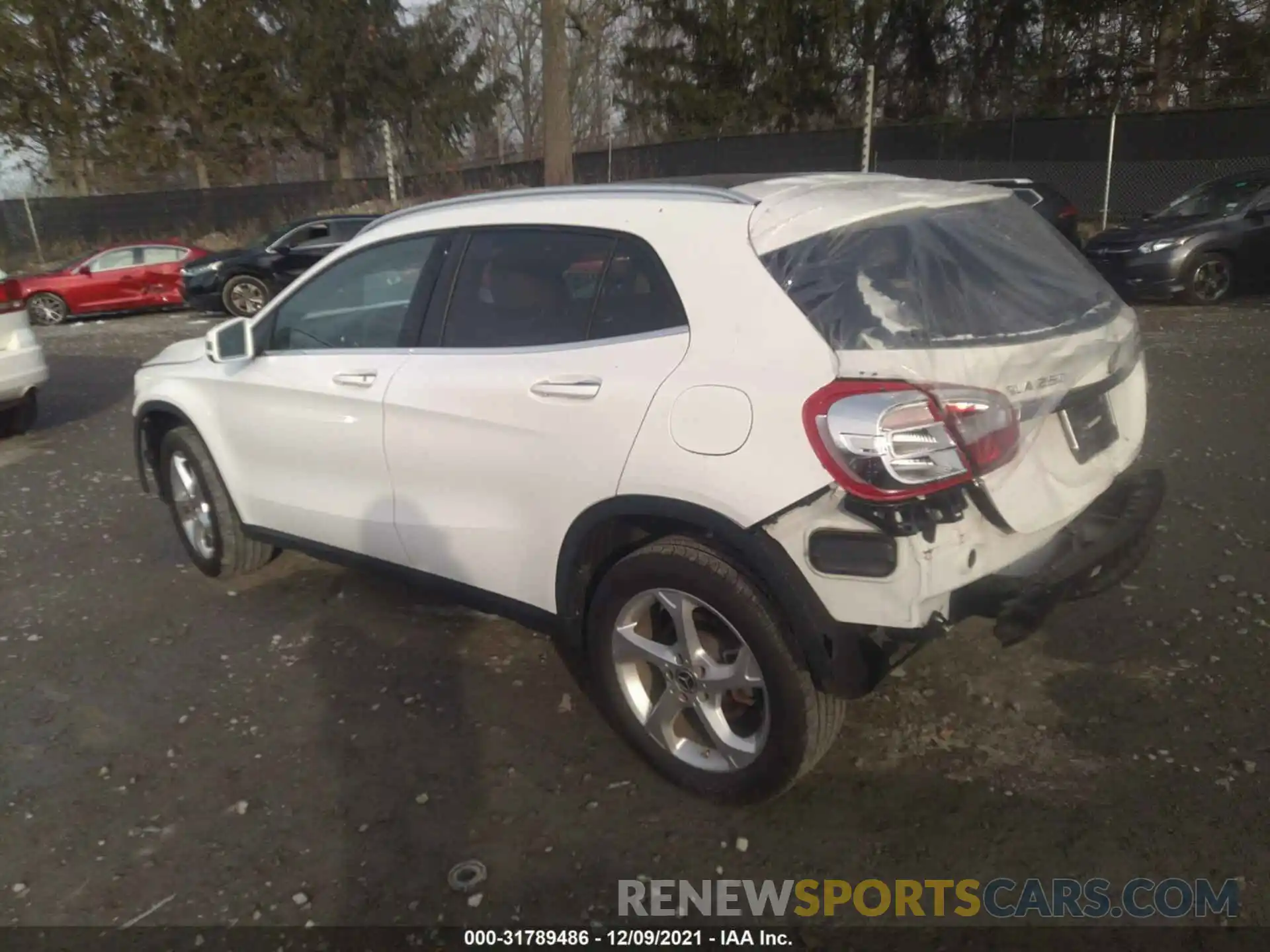 3 Photograph of a damaged car WDCTG4GBXKJ630378 MERCEDES-BENZ GLA 2019