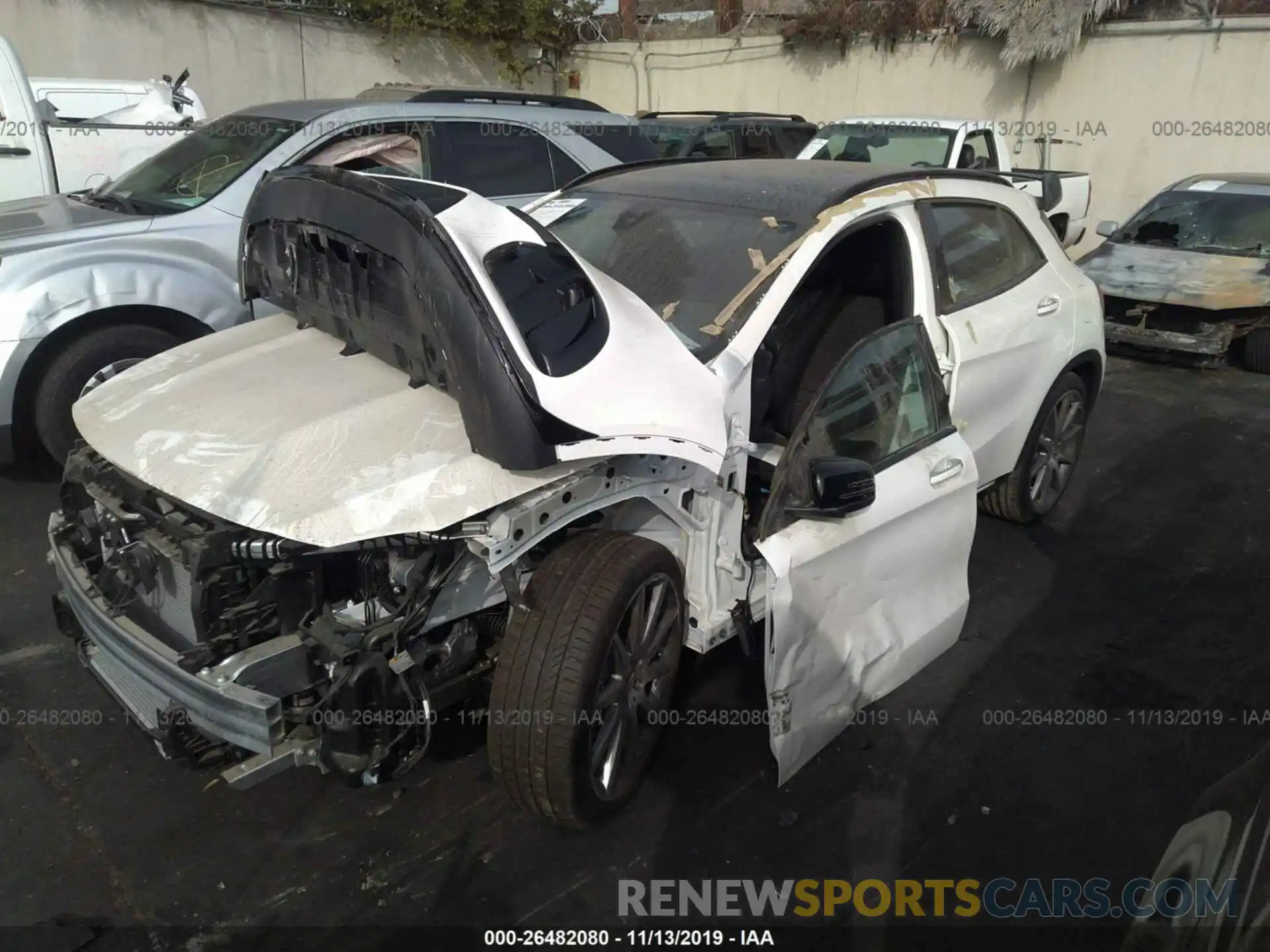 2 Photograph of a damaged car WDDTG5CB5KJ590332 MERCEDES-BENZ GLA 2019