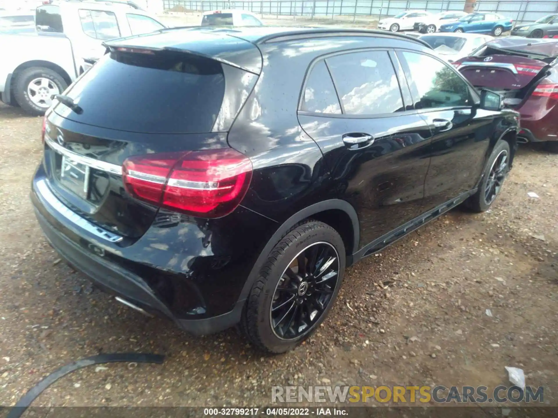 4 Photograph of a damaged car W1NTG4EB2LU040628 MERCEDES-BENZ GLA 2020