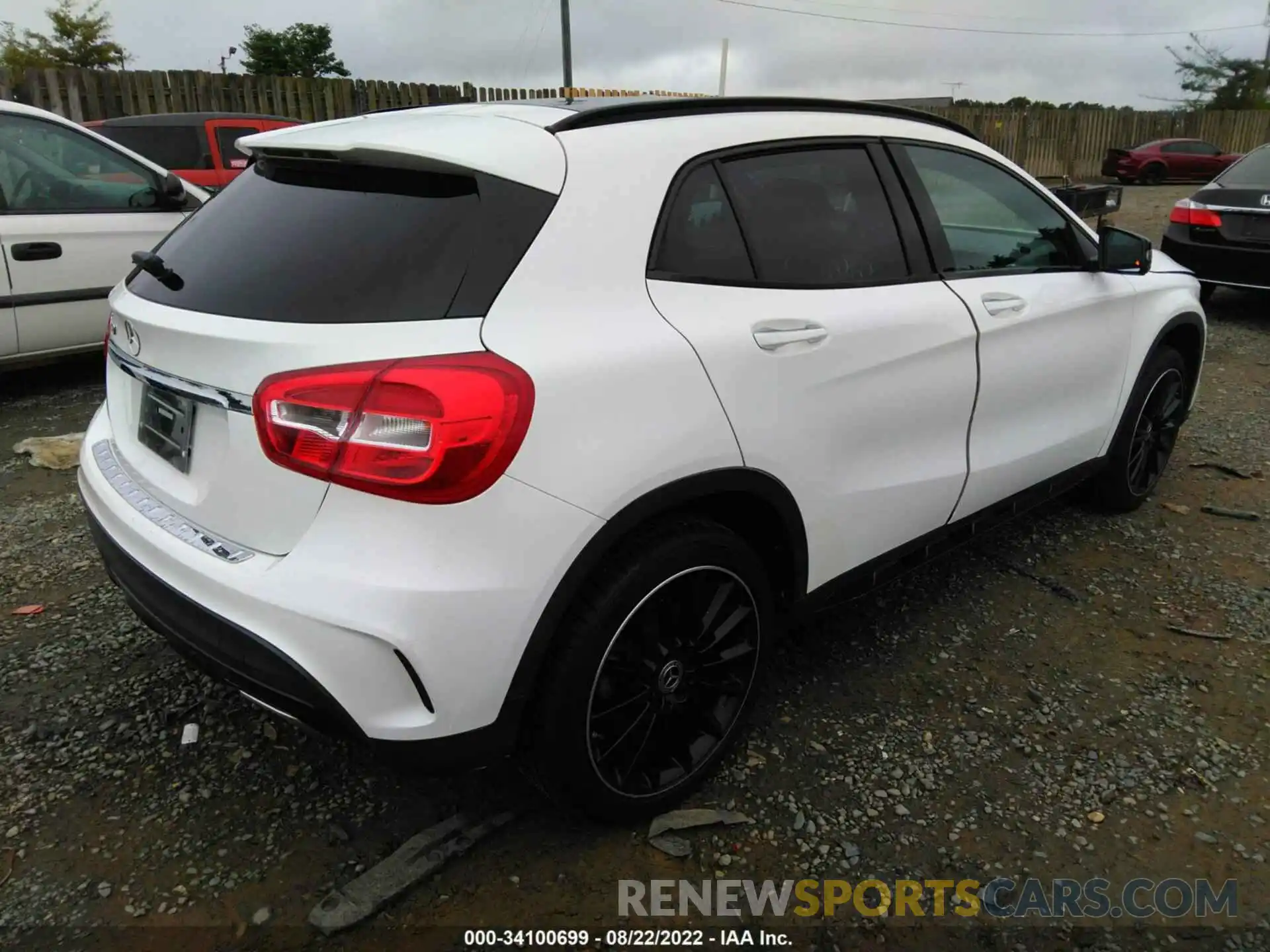 4 Photograph of a damaged car W1NTG4EB7LU040074 MERCEDES-BENZ GLA 2020