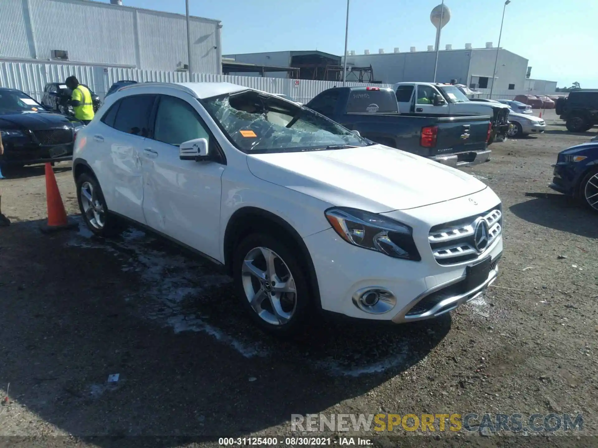 1 Photograph of a damaged car W1NTG4EB7LU040589 MERCEDES-BENZ GLA 2020