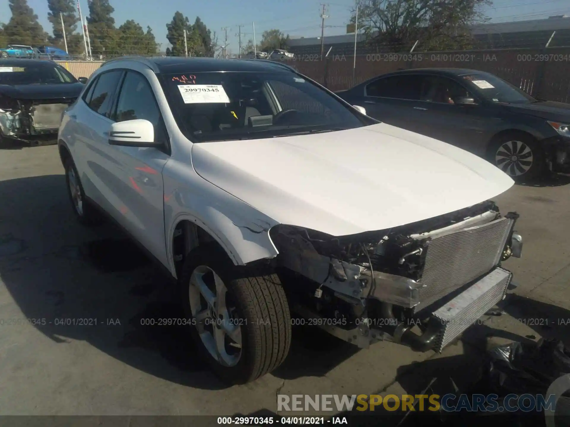 1 Photograph of a damaged car W1NTG4GB0LU029270 MERCEDES-BENZ GLA 2020