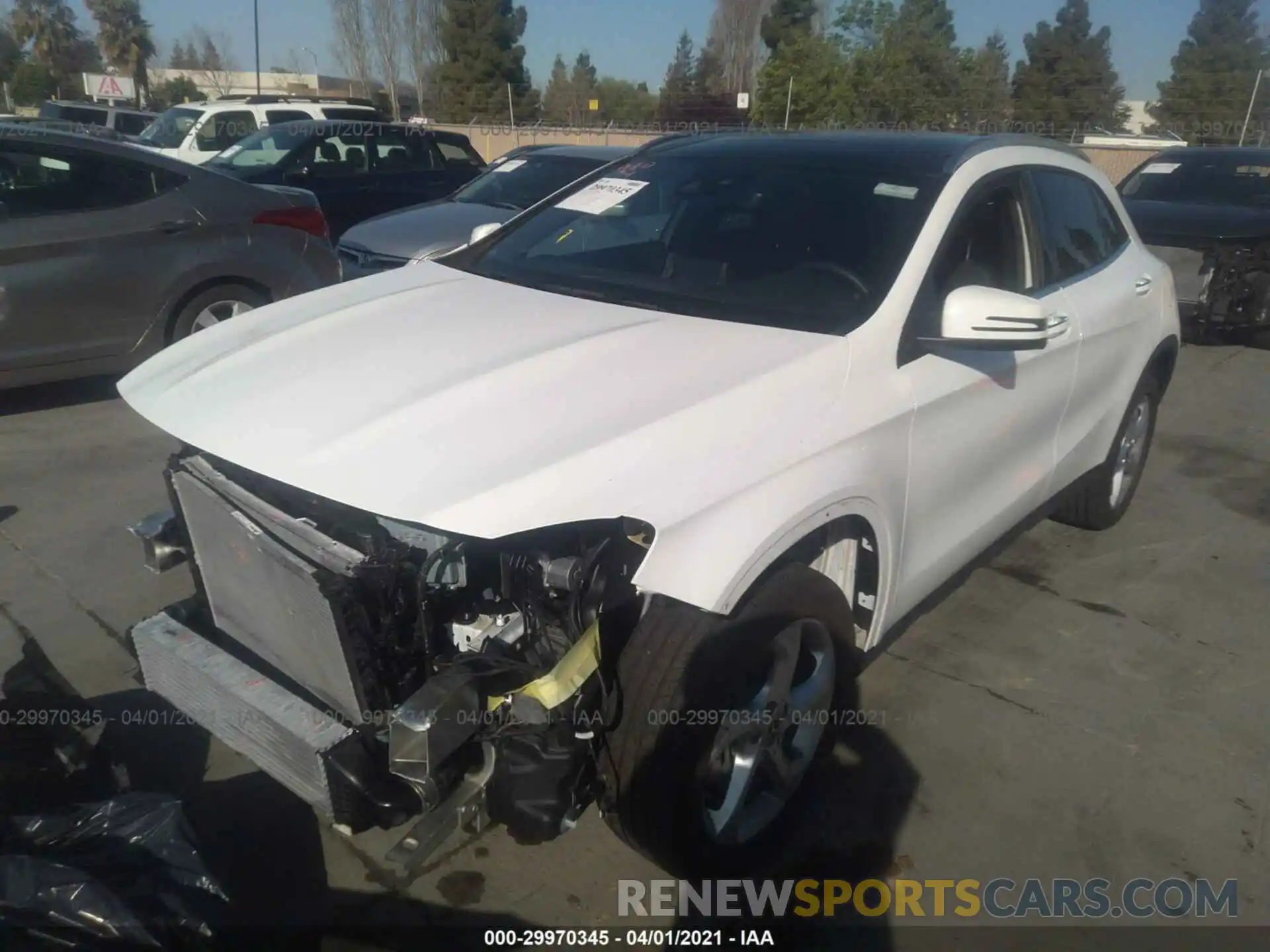 2 Photograph of a damaged car W1NTG4GB0LU029270 MERCEDES-BENZ GLA 2020