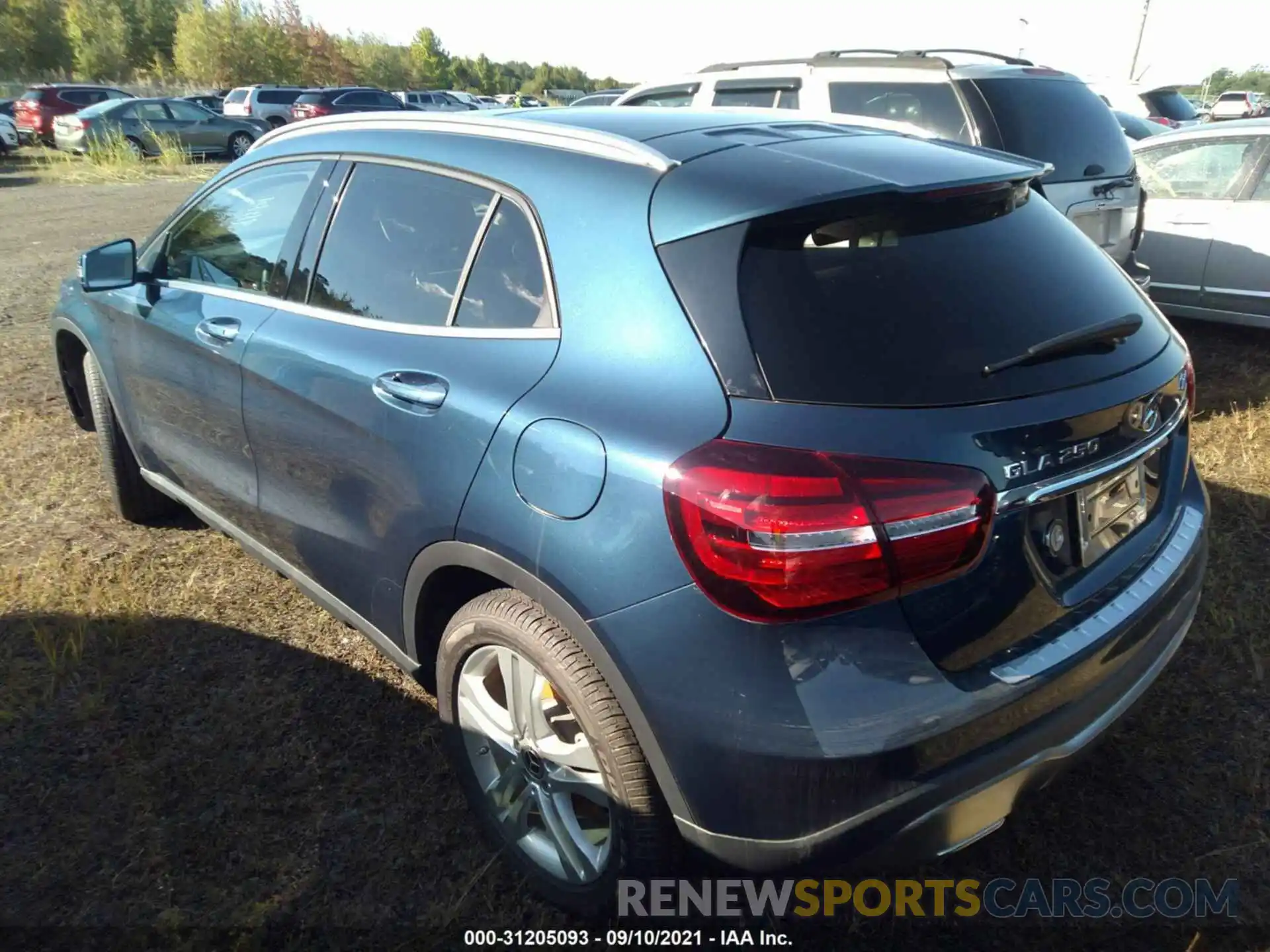 3 Photograph of a damaged car W1NTG4GB5LJ692920 MERCEDES-BENZ GLA 2020