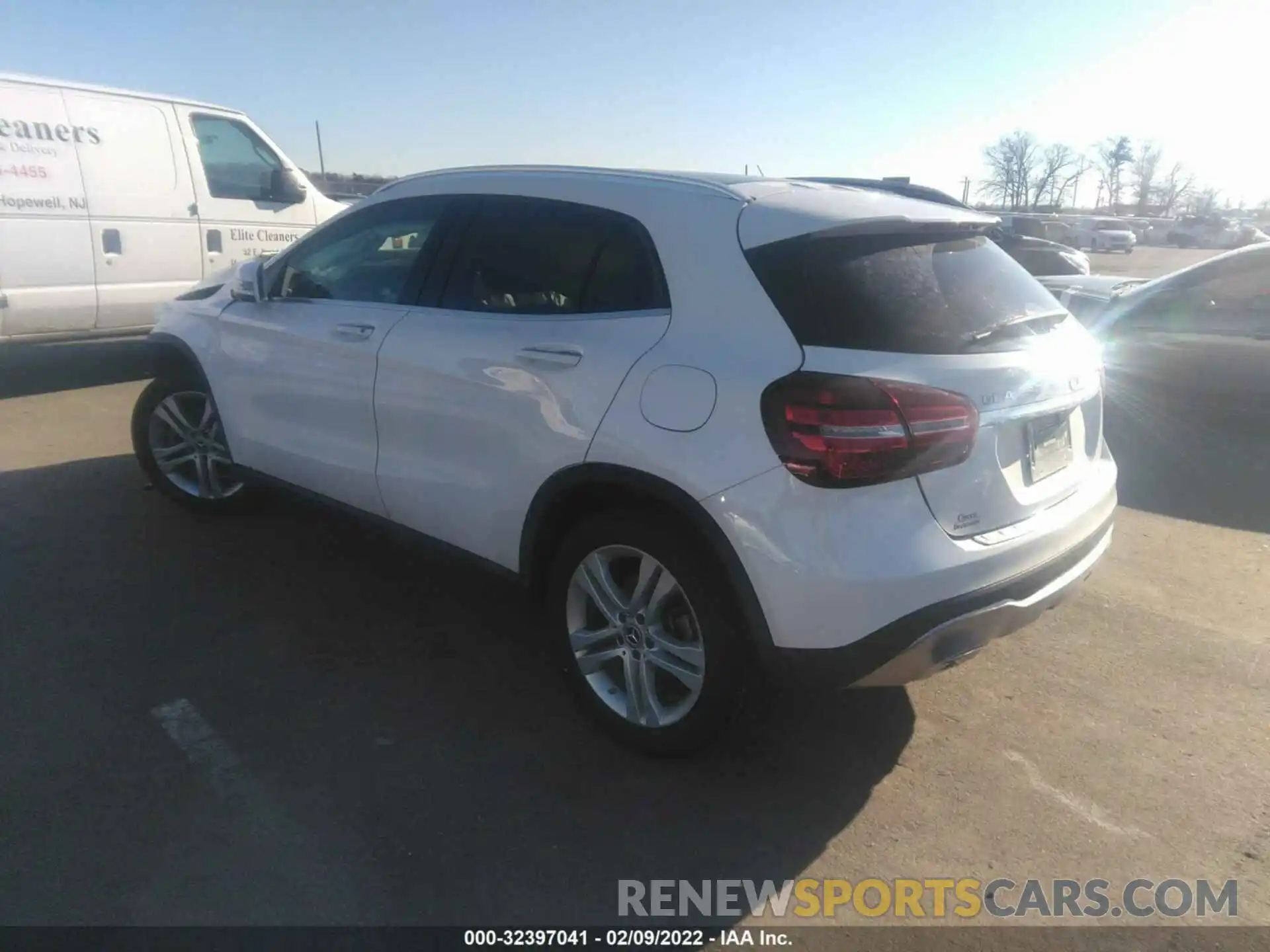 3 Фотография поврежденного автомобиля W1NTG4GB5LU030821 MERCEDES-BENZ GLA 2020