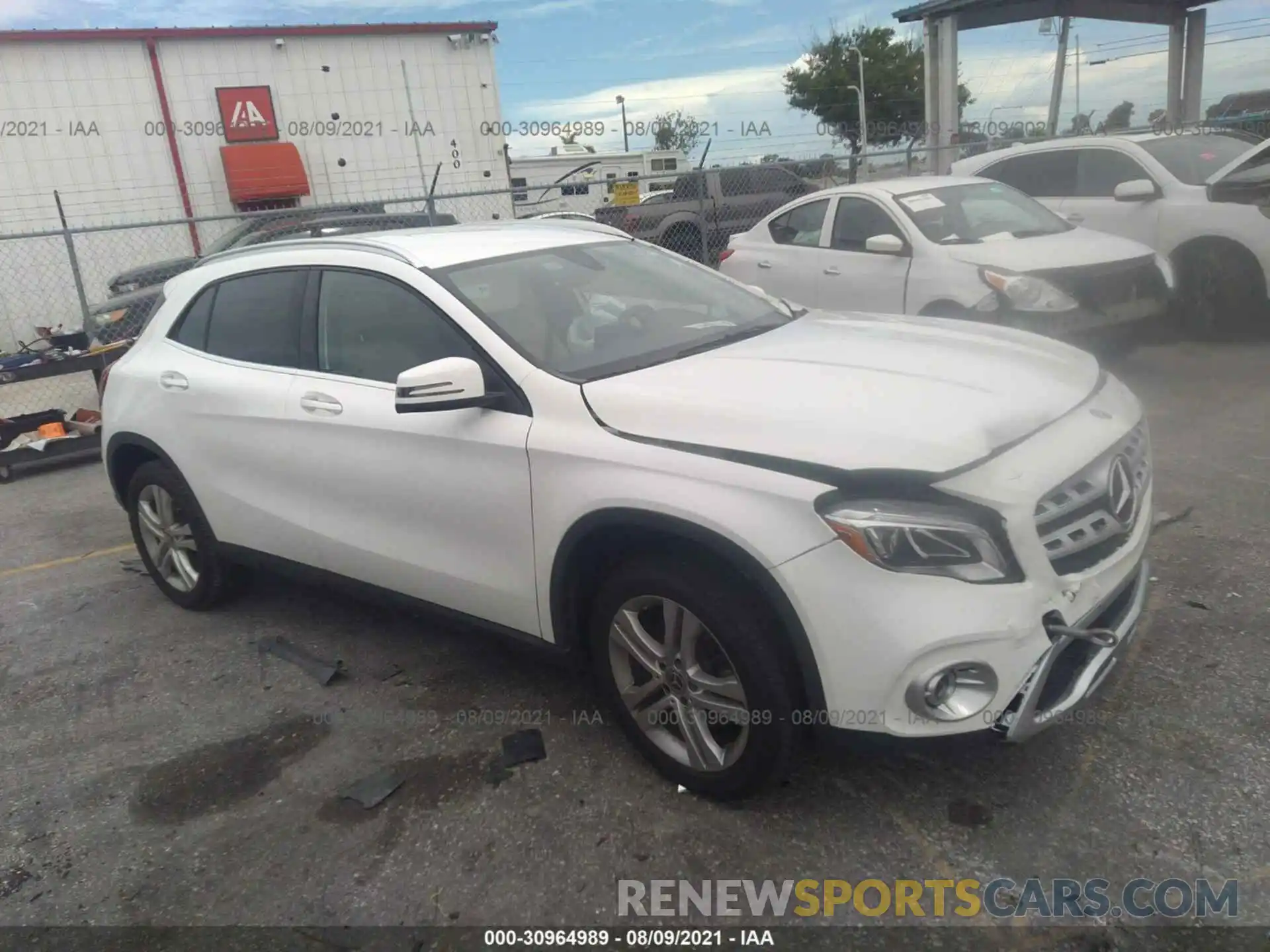 1 Photograph of a damaged car W1NTG4GB8LU029310 MERCEDES-BENZ GLA 2020