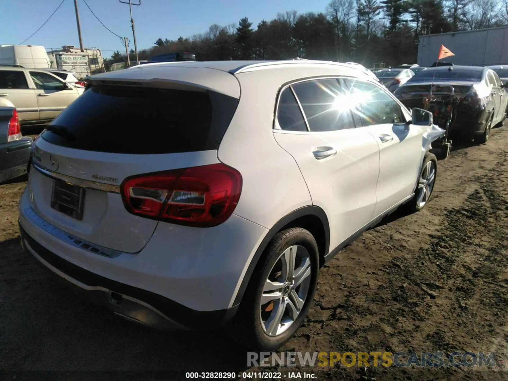 4 Photograph of a damaged car W1NTG4GB8LU030361 MERCEDES-BENZ GLA 2020