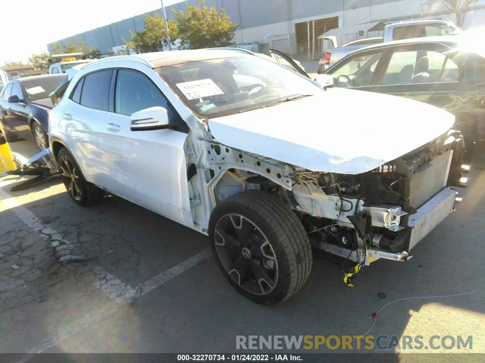 1 Photograph of a damaged car W1NTG4GB9LU029168 MERCEDES-BENZ GLA 2020