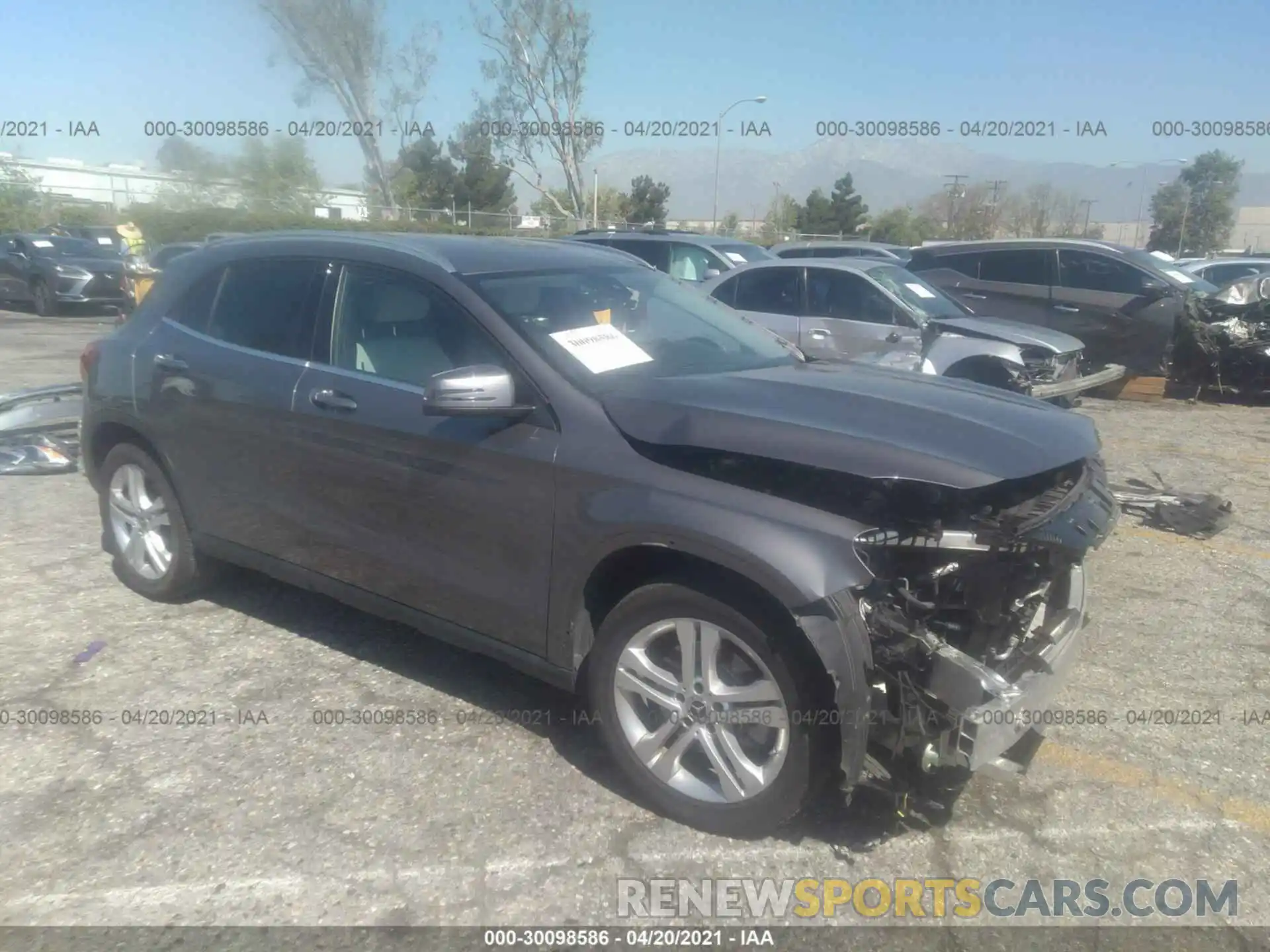 1 Photograph of a damaged car WDCTG4EB0LJ664320 MERCEDES-BENZ GLA 2020