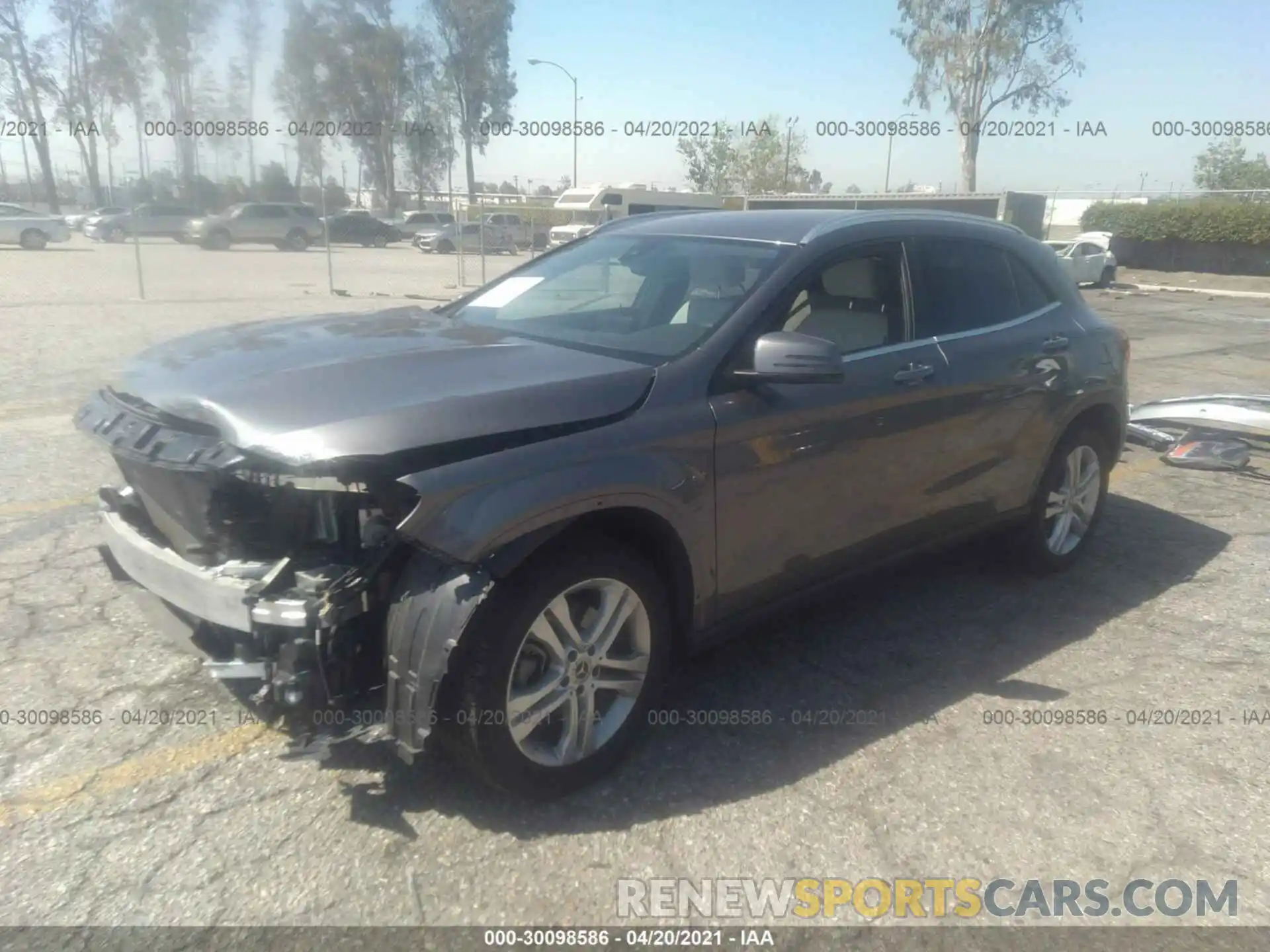 2 Photograph of a damaged car WDCTG4EB0LJ664320 MERCEDES-BENZ GLA 2020