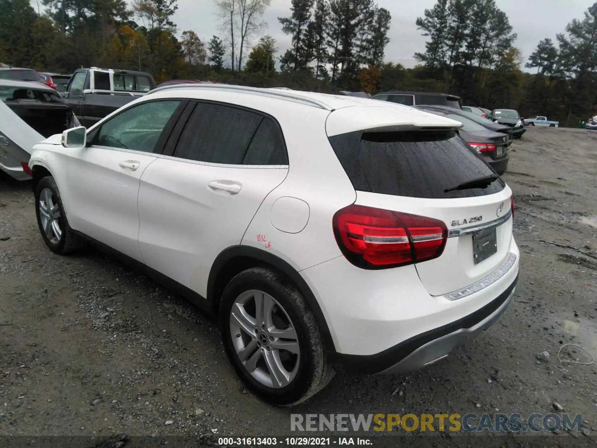 3 Photograph of a damaged car WDCTG4EB0LU028530 MERCEDES-BENZ GLA 2020