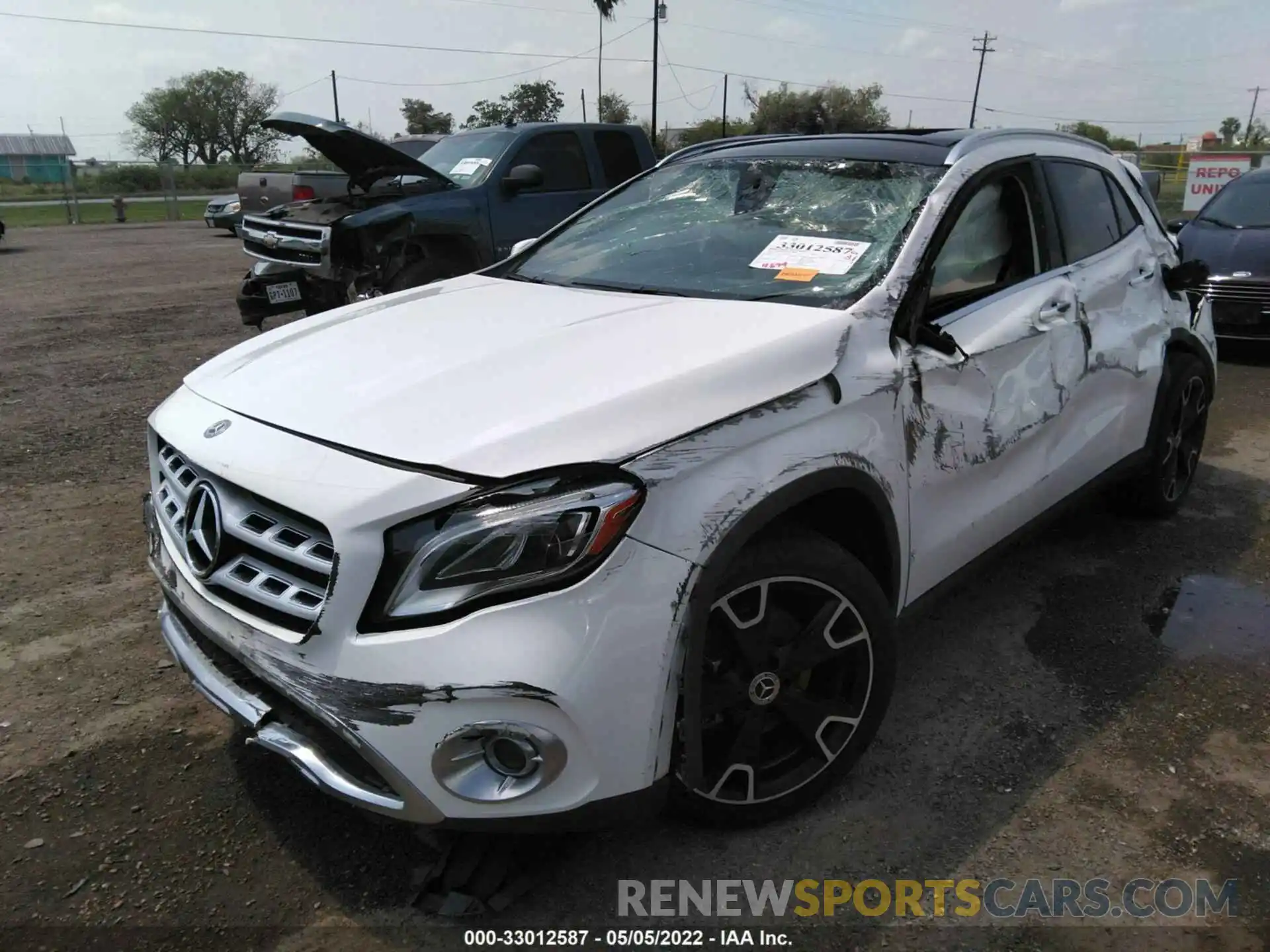 2 Photograph of a damaged car WDCTG4EB1LJ664343 MERCEDES-BENZ GLA 2020