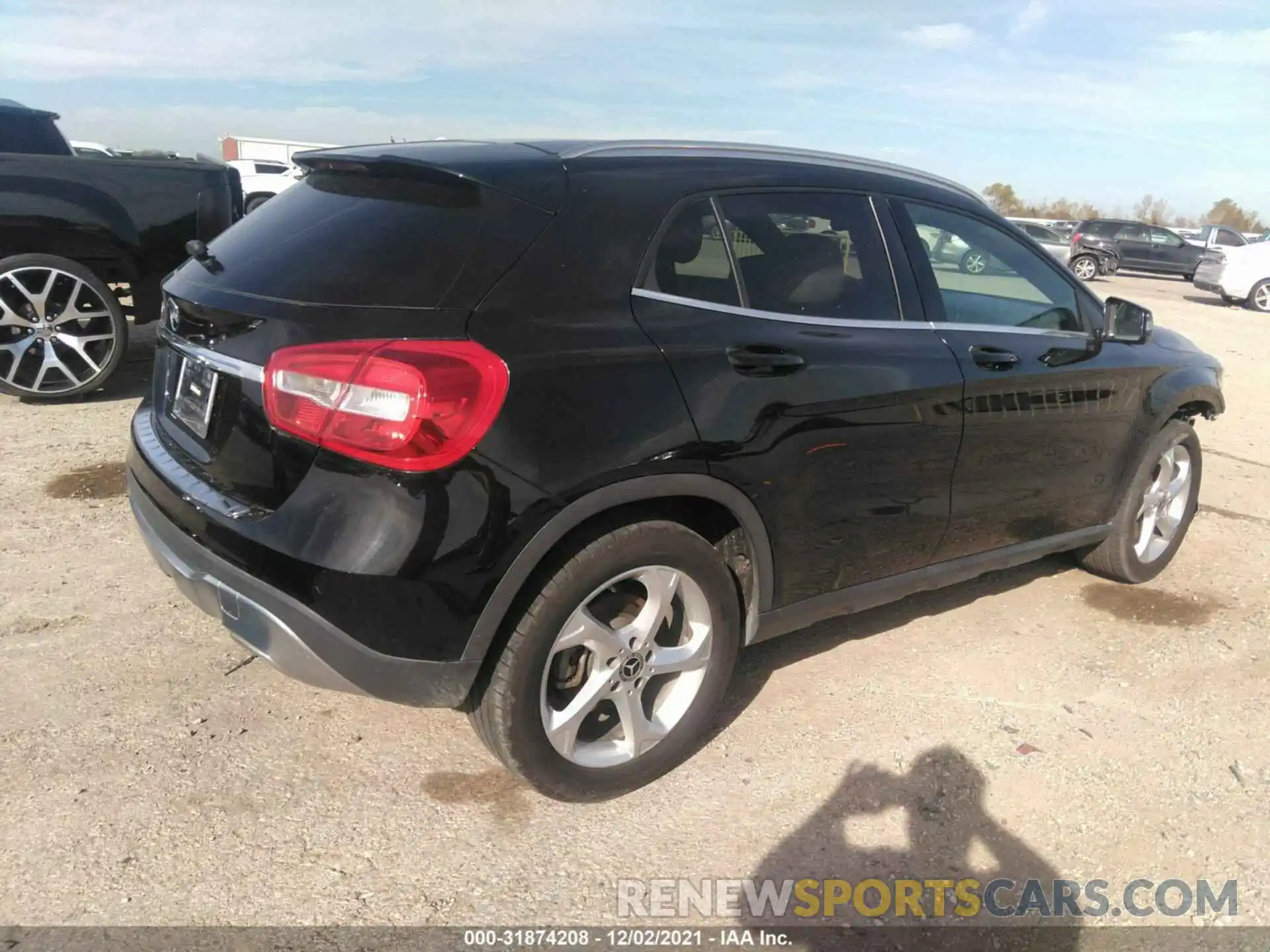 4 Фотография поврежденного автомобиля WDCTG4EB3LU024889 MERCEDES-BENZ GLA 2020