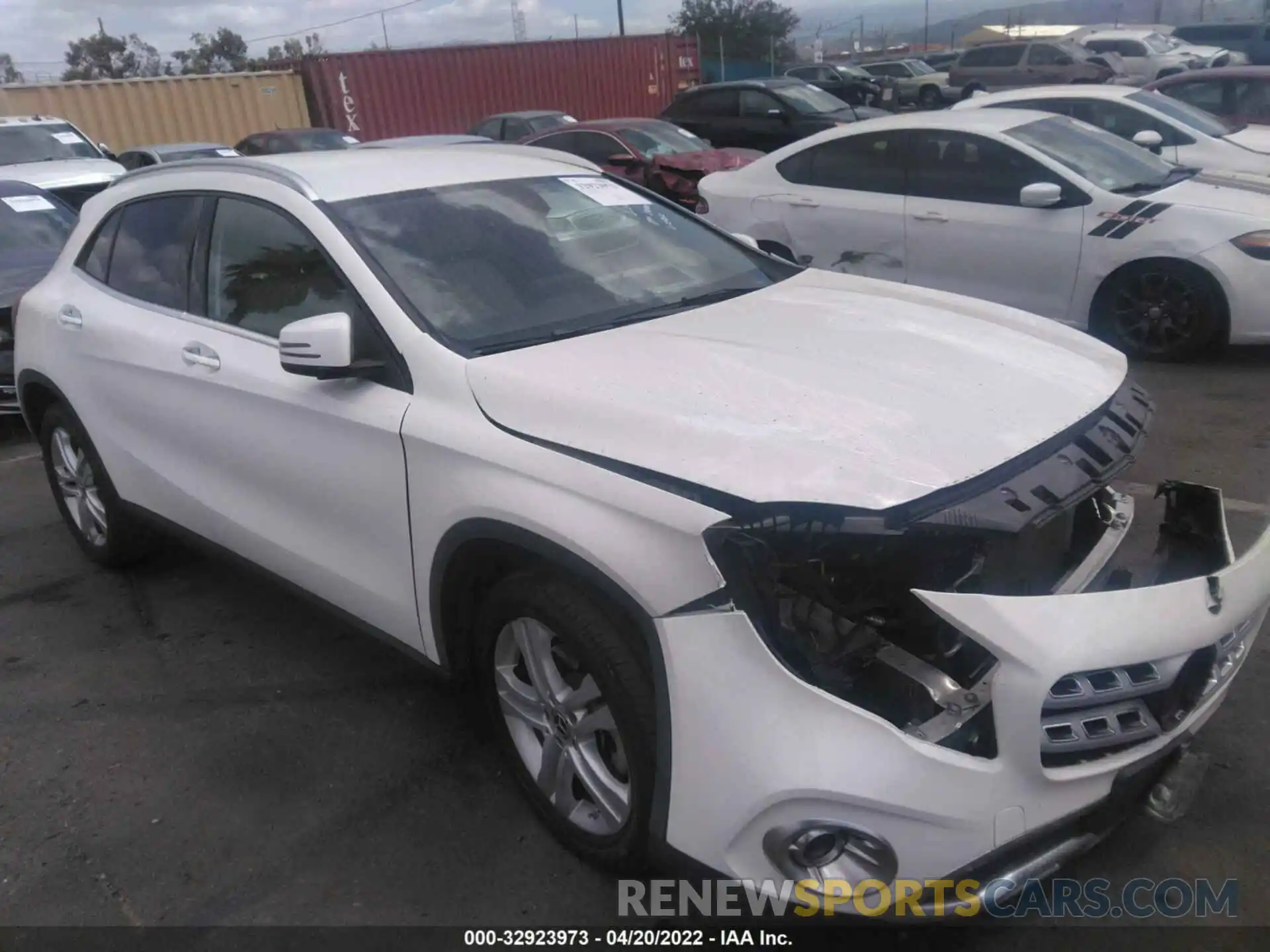 1 Photograph of a damaged car WDCTG4EB4LJ690239 MERCEDES-BENZ GLA 2020