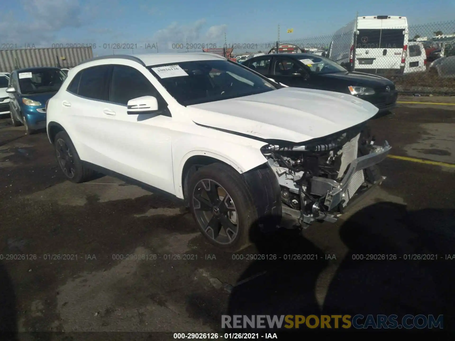 1 Photograph of a damaged car WDCTG4EB5LJ656925 MERCEDES-BENZ GLA 2020