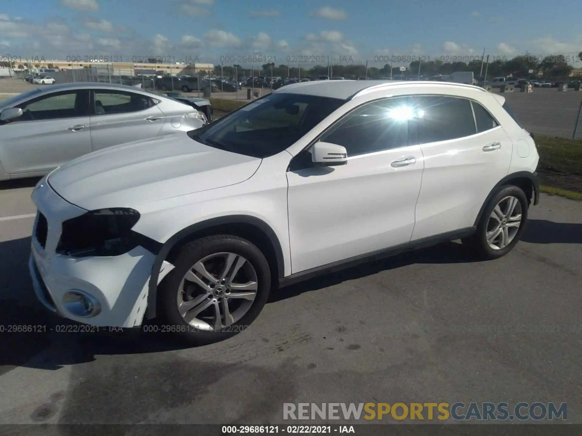 2 Фотография поврежденного автомобиля WDCTG4EB5LU026093 MERCEDES-BENZ GLA 2020