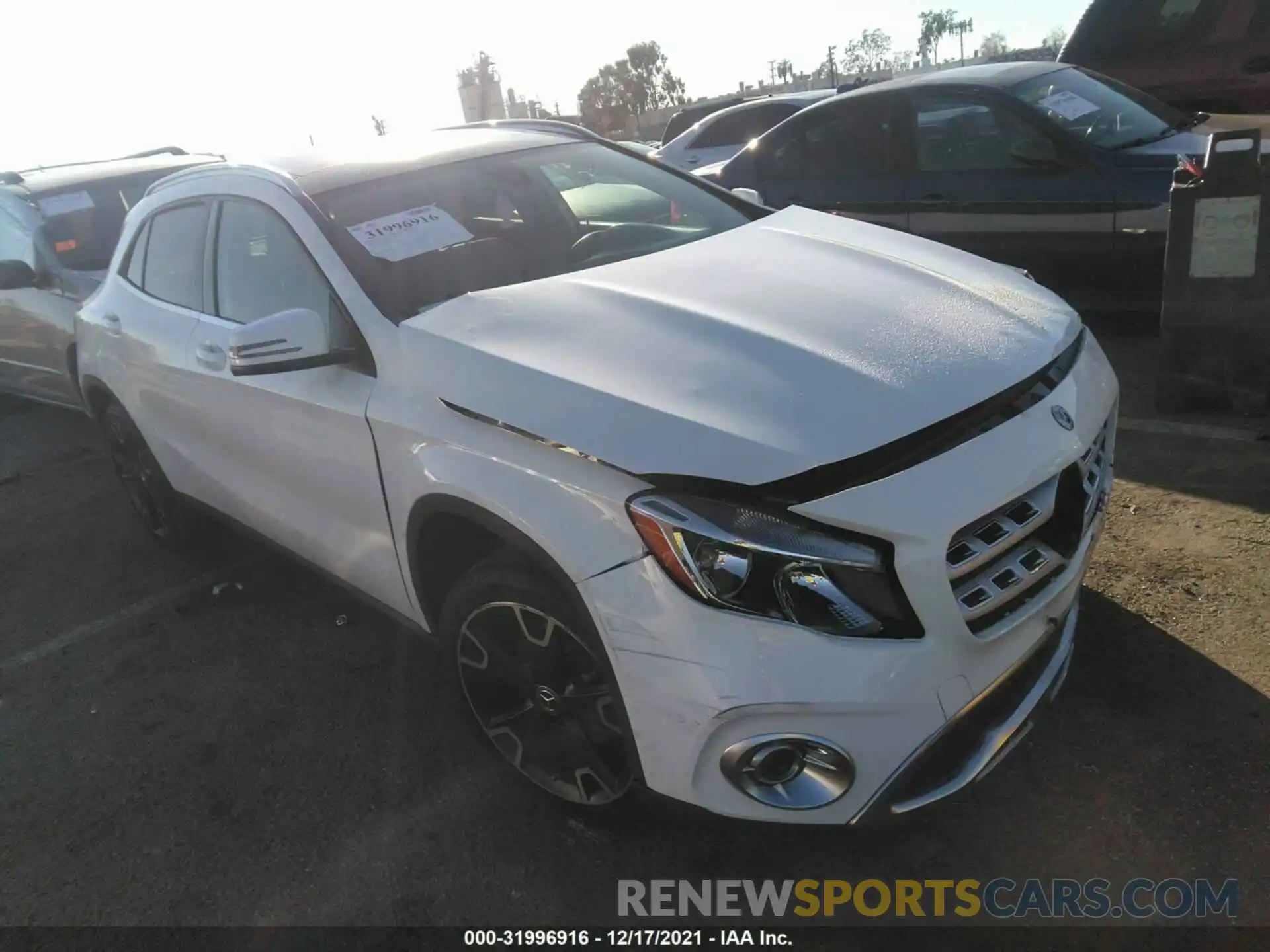 1 Photograph of a damaged car WDCTG4EB7LJ655582 MERCEDES-BENZ GLA 2020