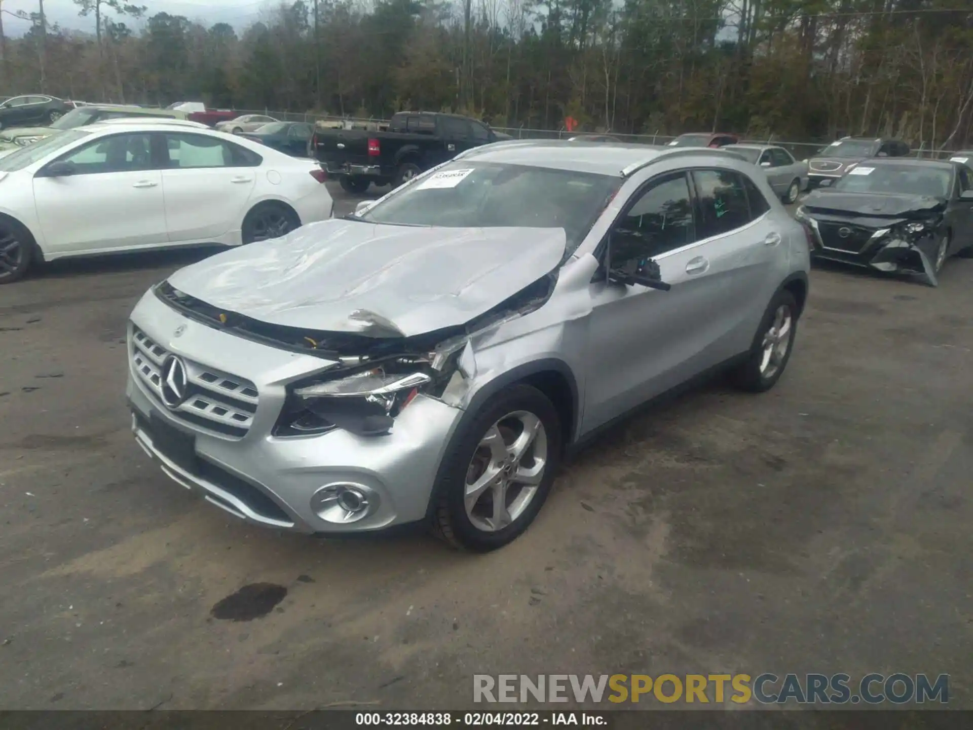 2 Photograph of a damaged car WDCTG4EB7LU024975 MERCEDES-BENZ GLA 2020