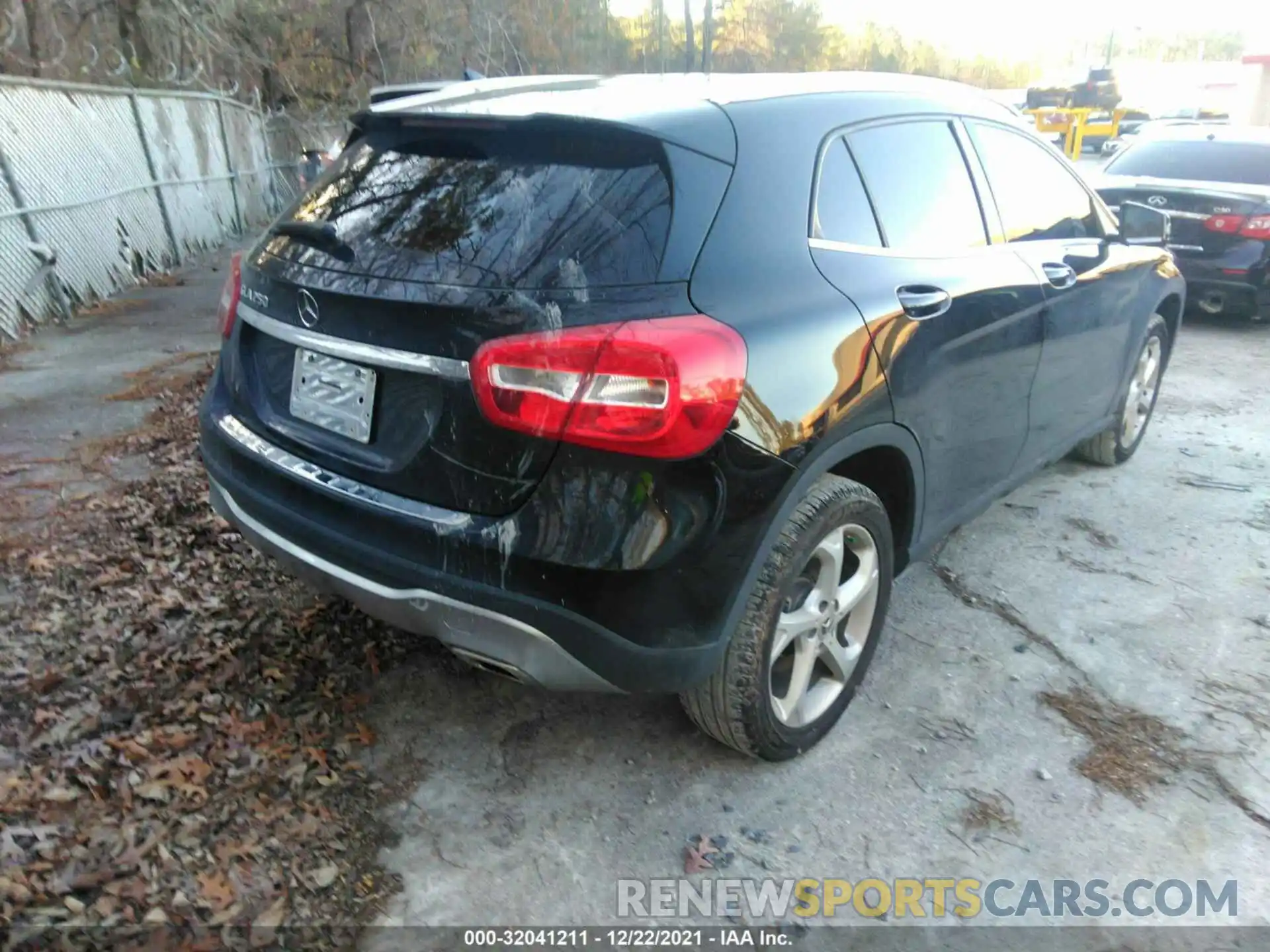 4 Фотография поврежденного автомобиля WDCTG4EB9LU026422 MERCEDES-BENZ GLA 2020